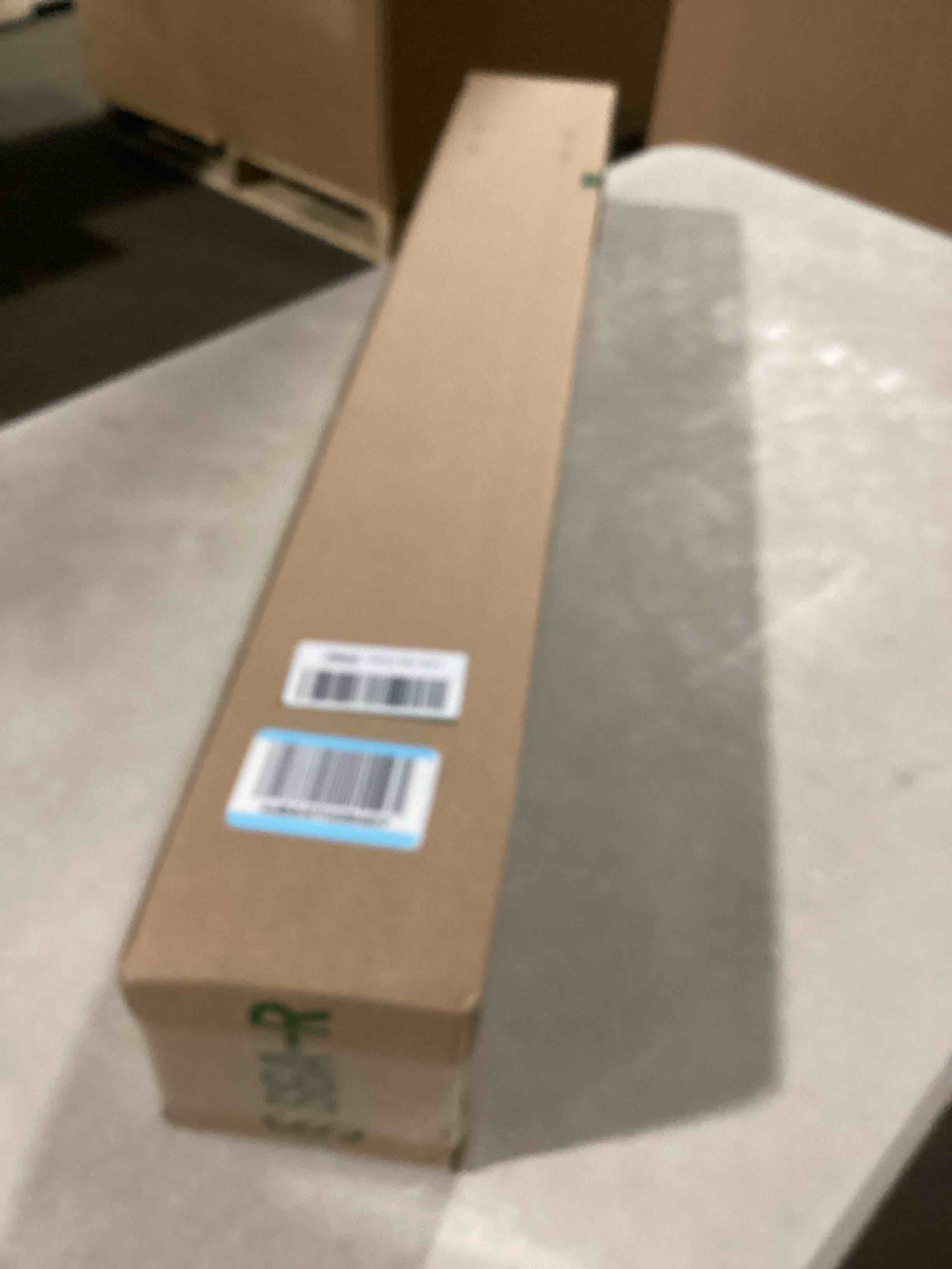 https://s3.amazonaws.com/lotting-images-prod/bidfta/TEA2177814_1746640326577.jpeg