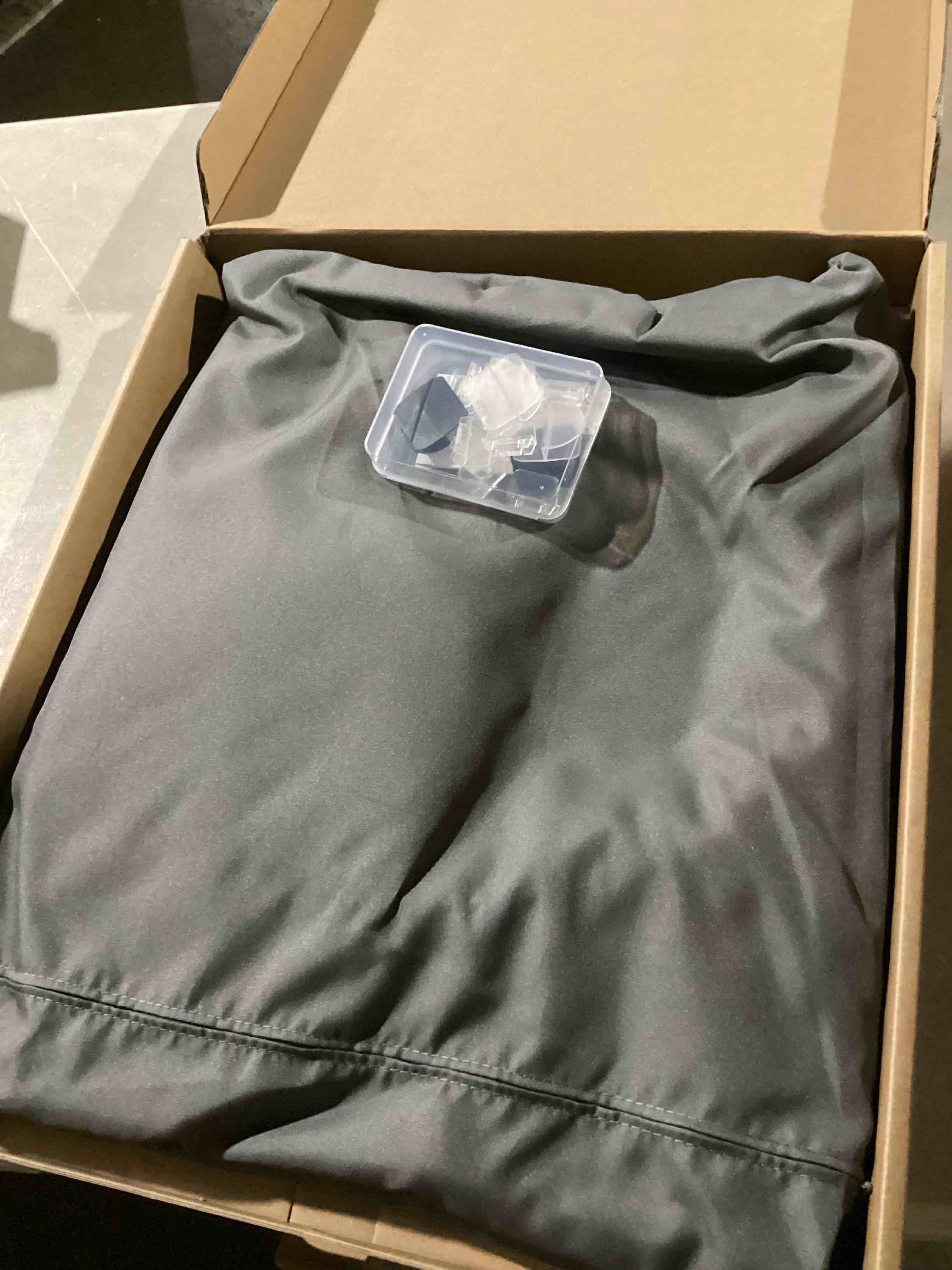 https://s3.amazonaws.com/lotting-images-prod/bidfta/TEA2177828_1746643313282.jpeg