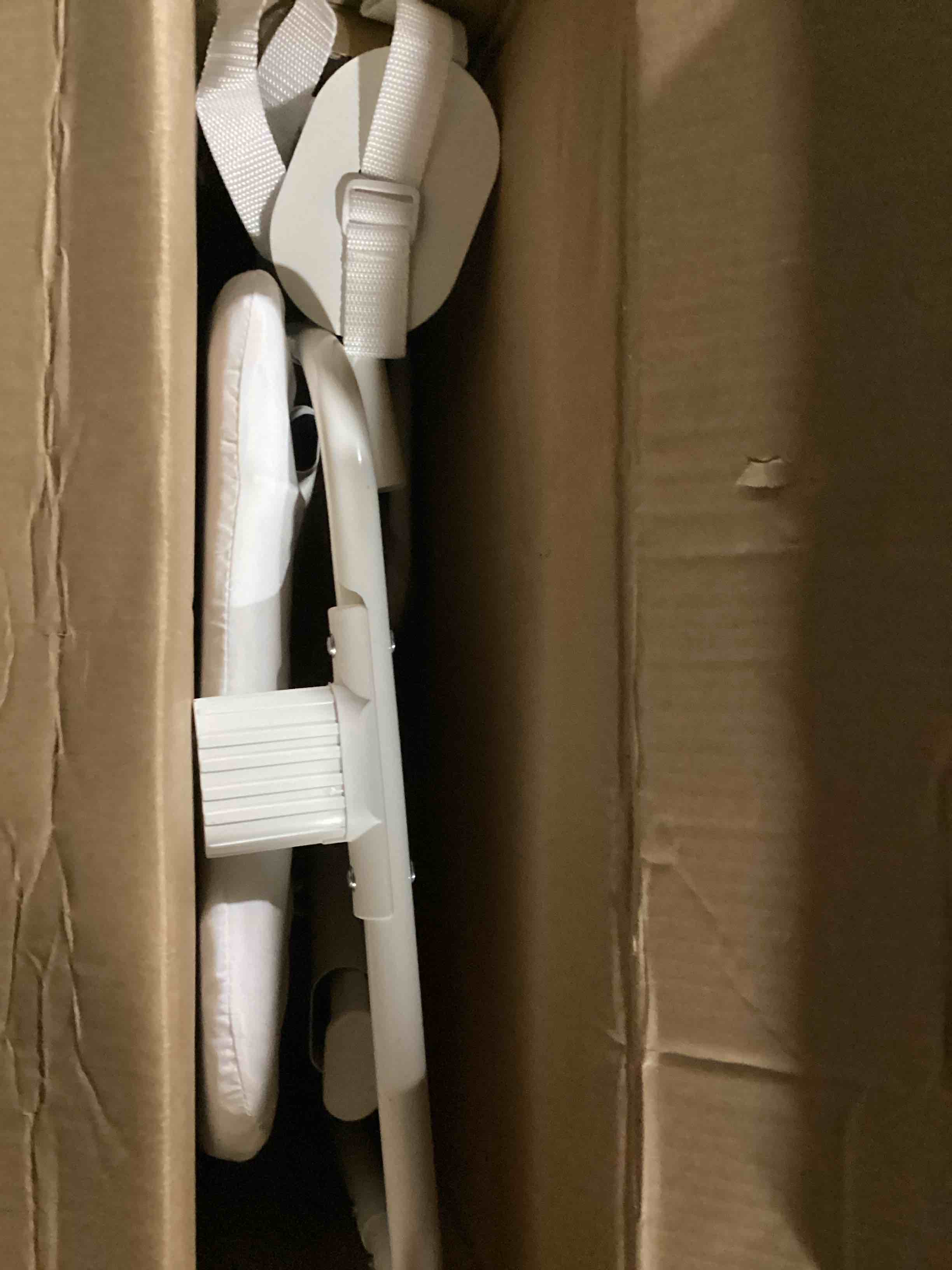https://s3.amazonaws.com/lotting-images-prod/bidfta/TEA2177985_1746730657709.jpeg