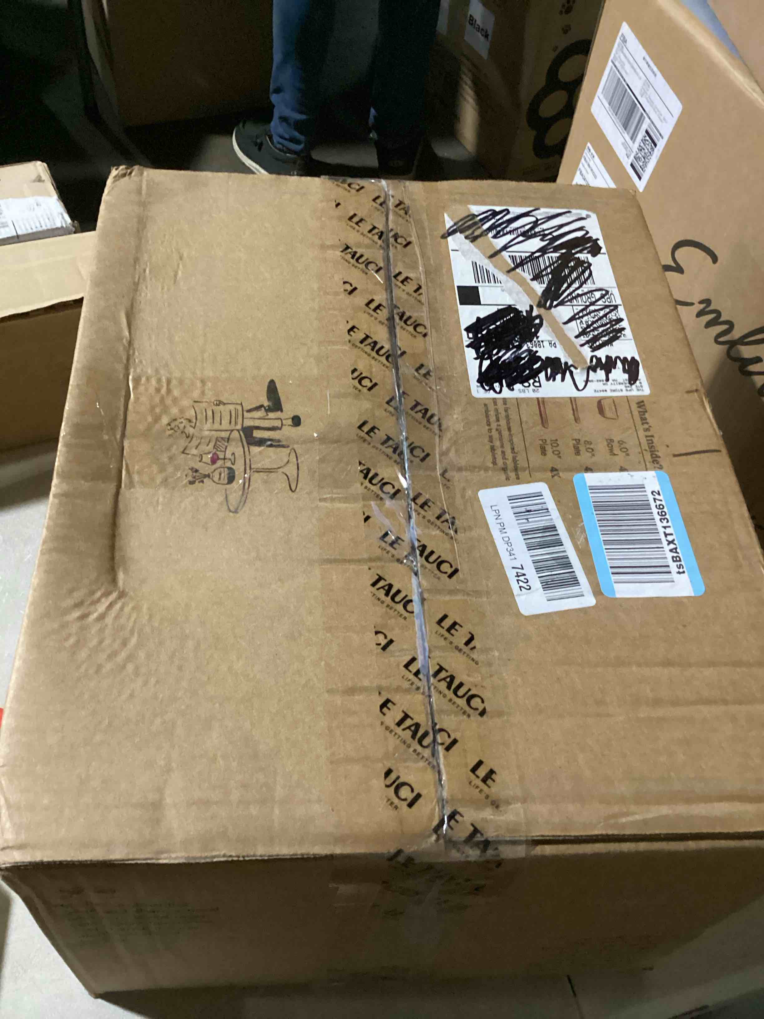https://s3.amazonaws.com/lotting-images-prod/bidfta/TEA2178031_1746806020645.jpeg