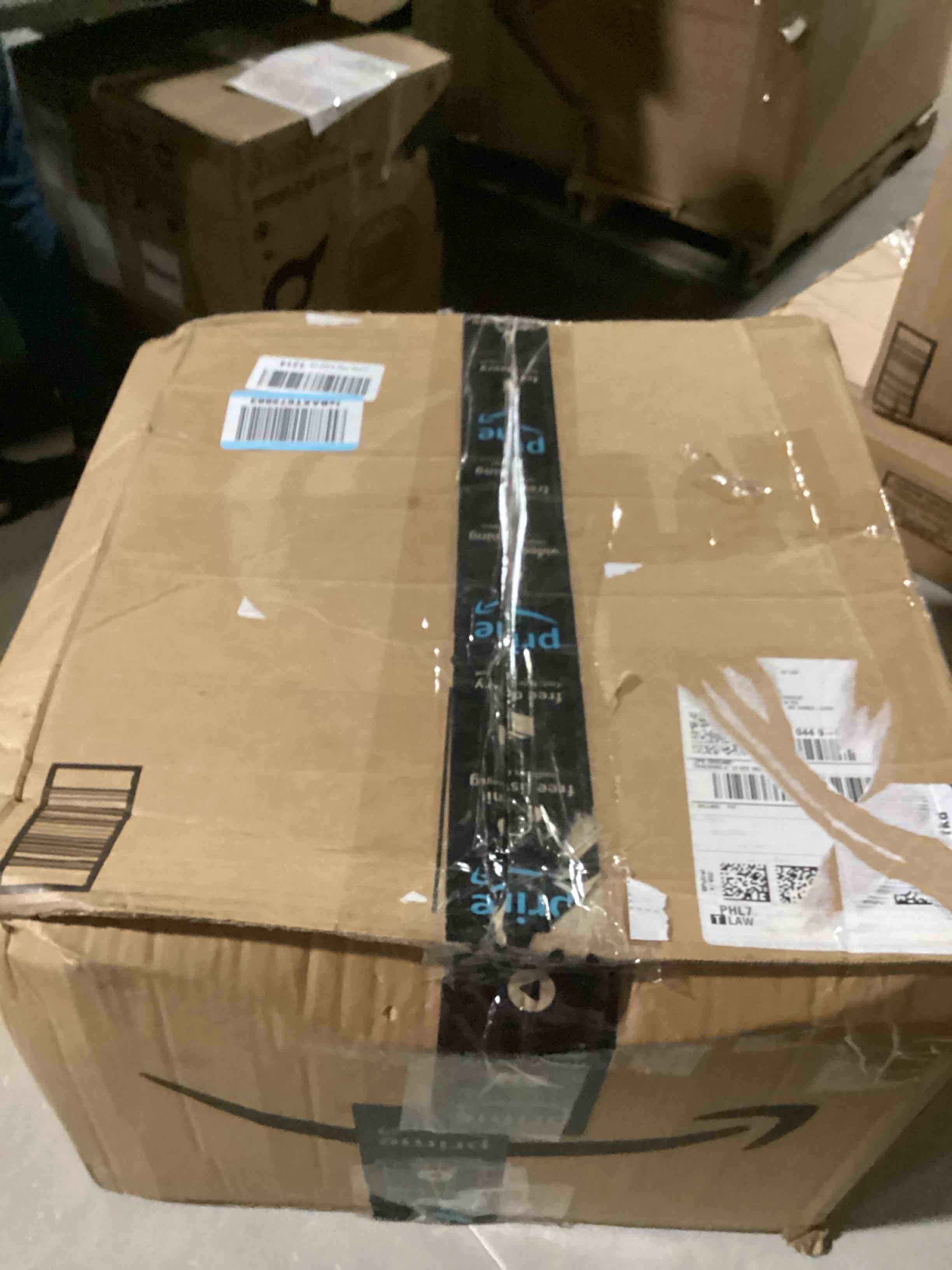 https://s3.amazonaws.com/lotting-images-prod/bidfta/TEA2178039_1746807776244.jpeg
