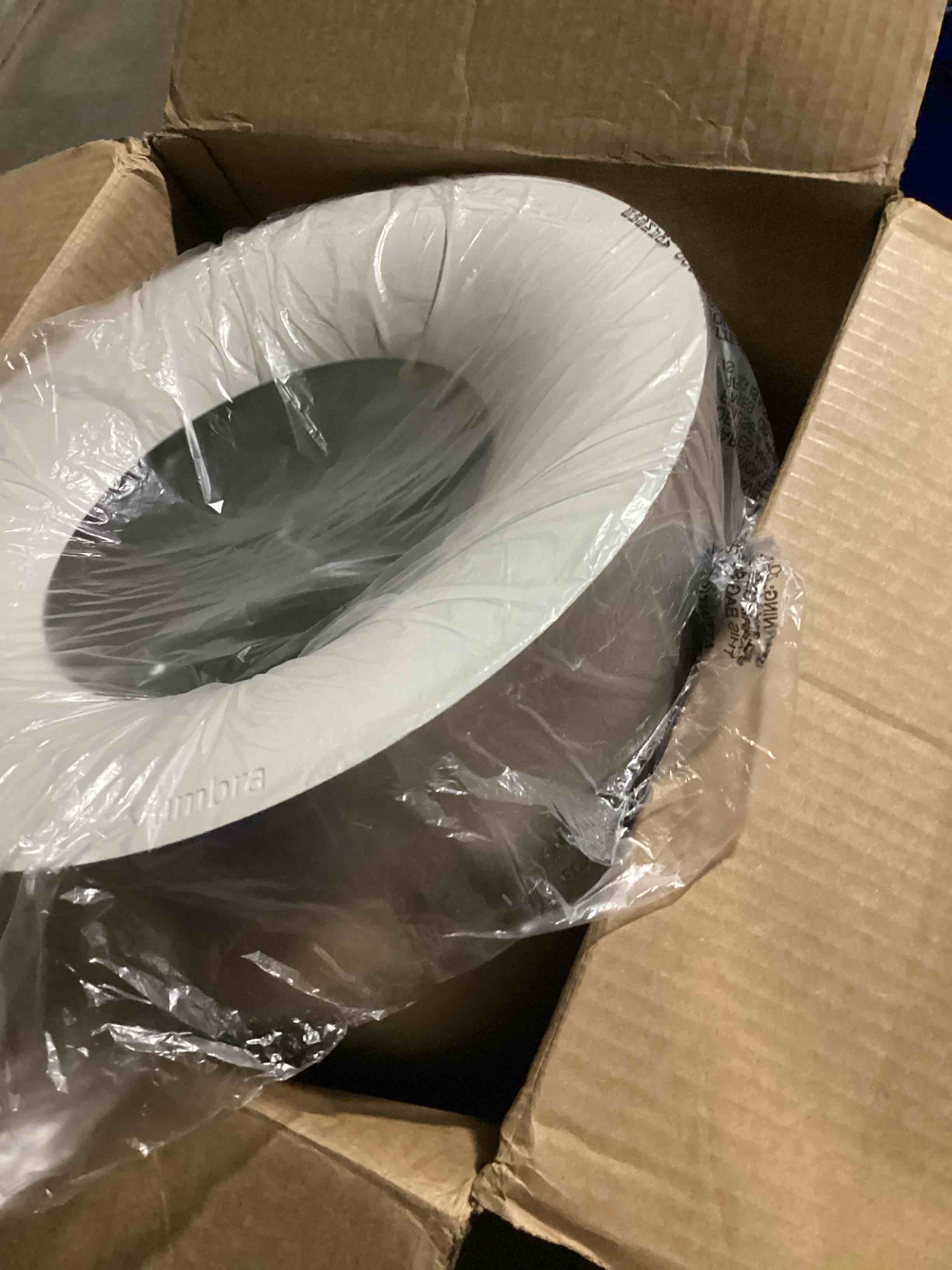https://s3.amazonaws.com/lotting-images-prod/bidfta/TEA2178095_1747049446557.jpeg