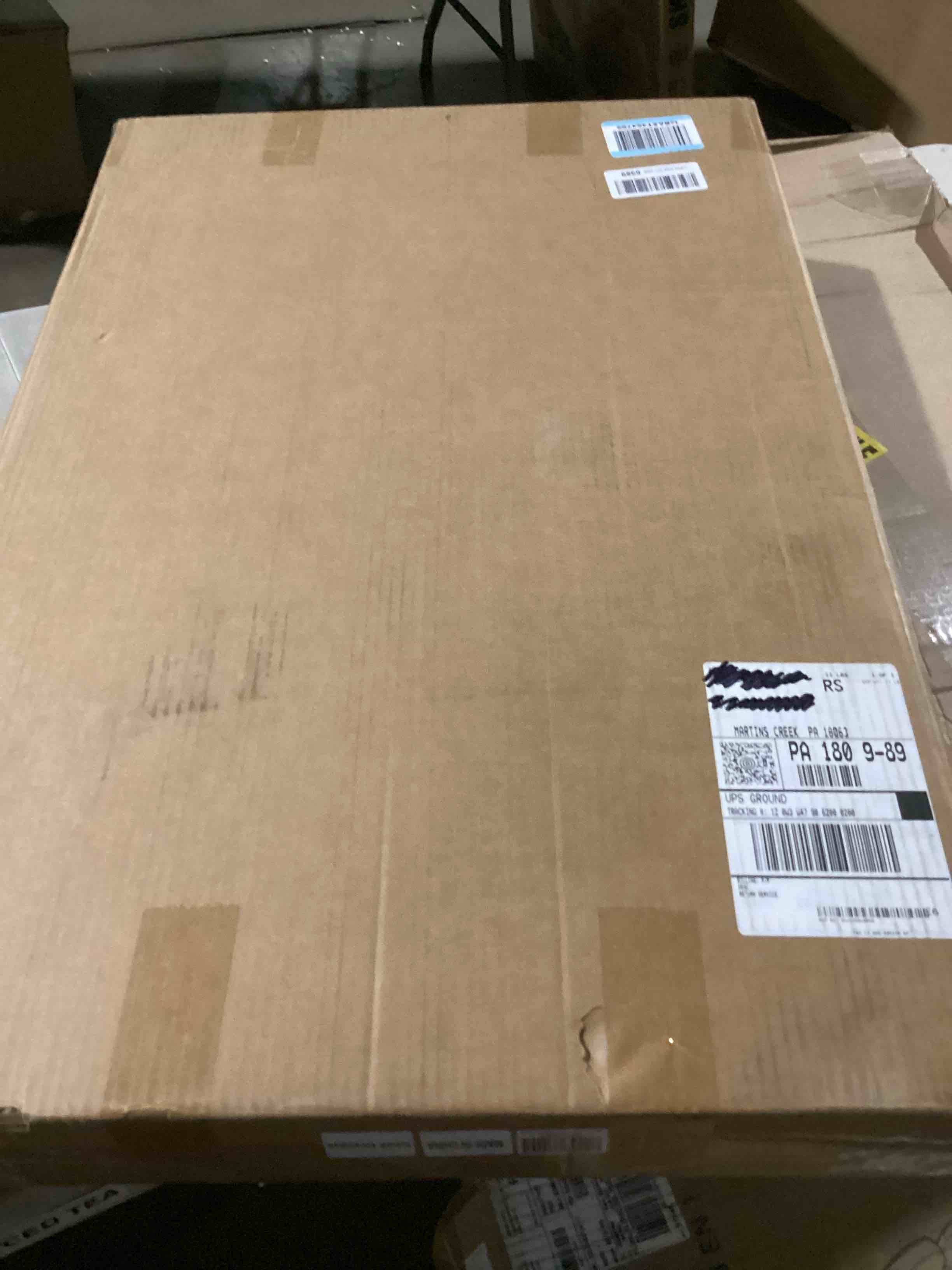 https://s3.amazonaws.com/lotting-images-prod/bidfta/TEA2178116_1747053708929.jpeg