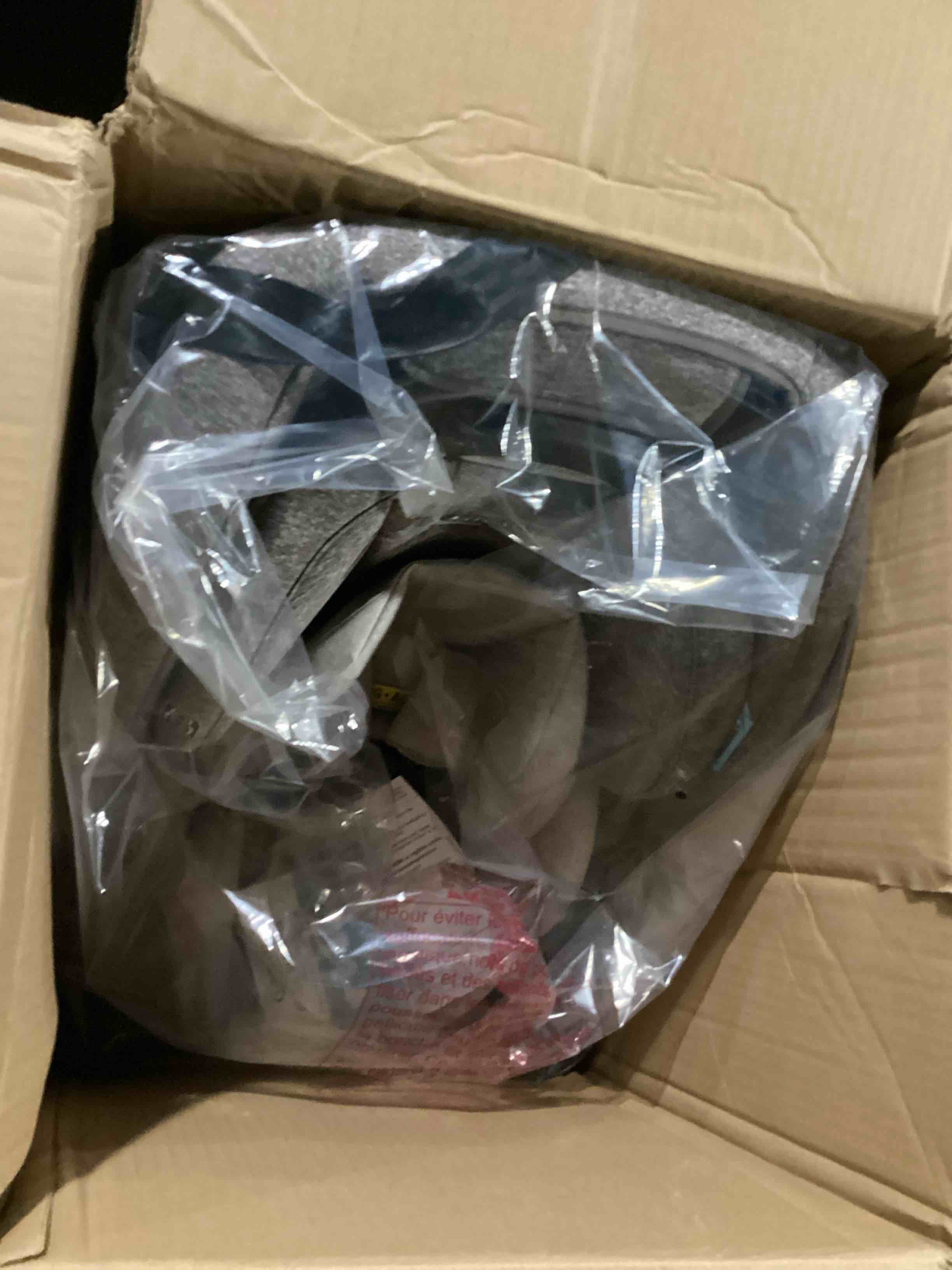 https://s3.amazonaws.com/lotting-images-prod/bidfta/TEA2178400_1747247389747.jpeg