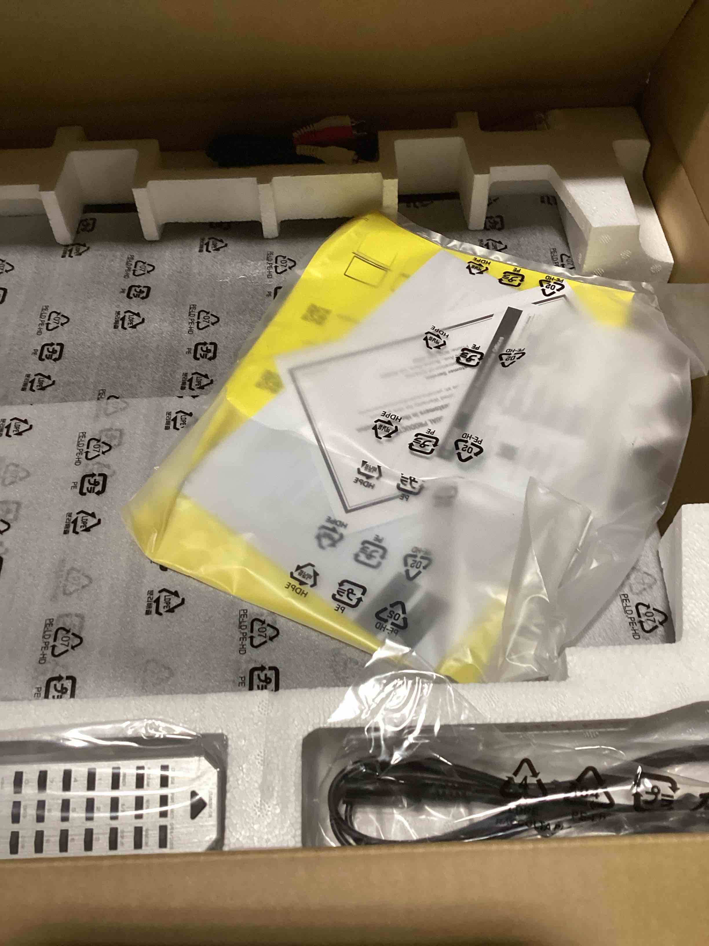 https://s3.amazonaws.com/lotting-images-prod/bidfta/TEA2180672_1750791006434.jpeg