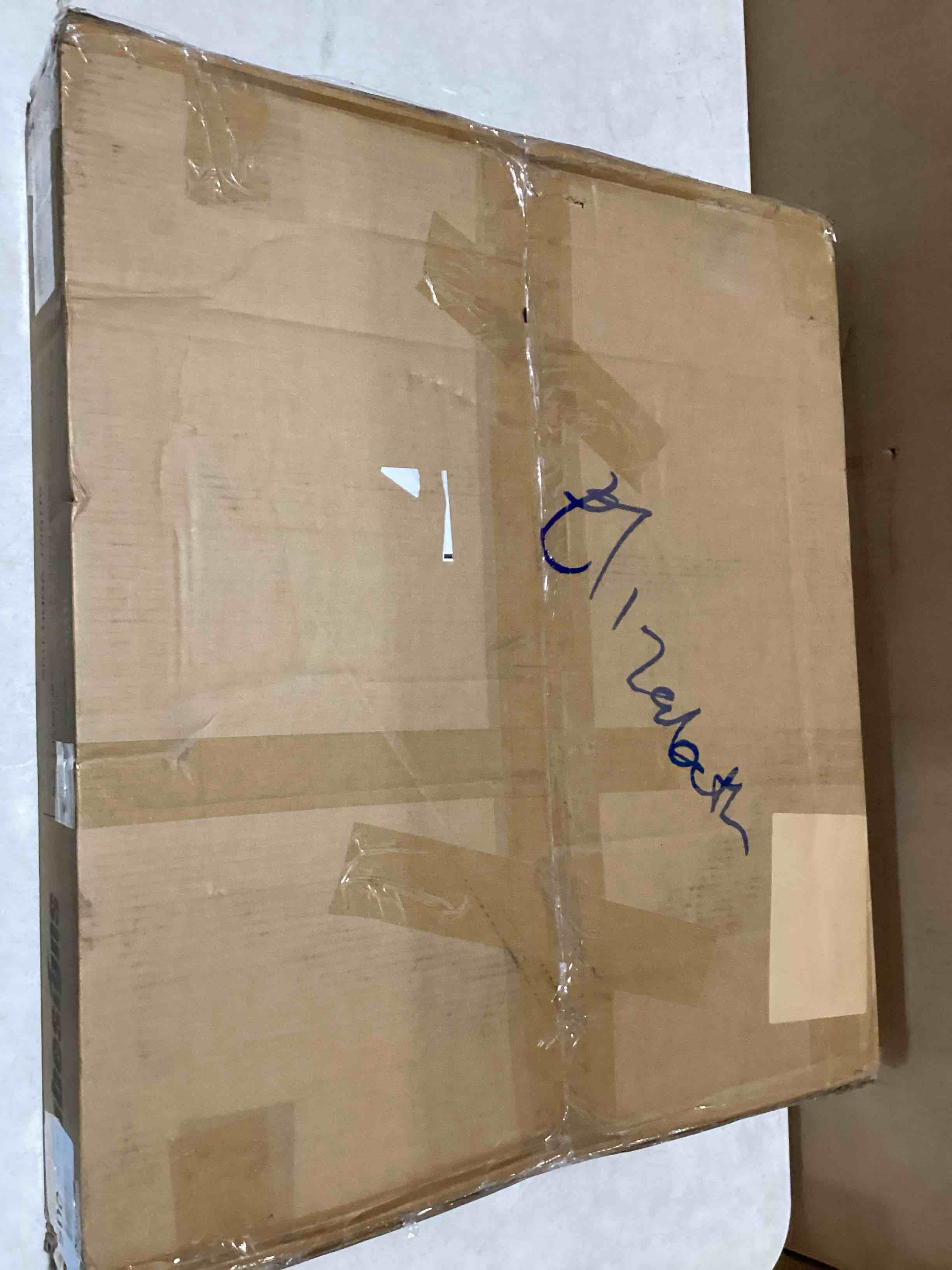 https://s3.amazonaws.com/lotting-images-prod/bidfta/TEA2180860_1750948613205.jpeg