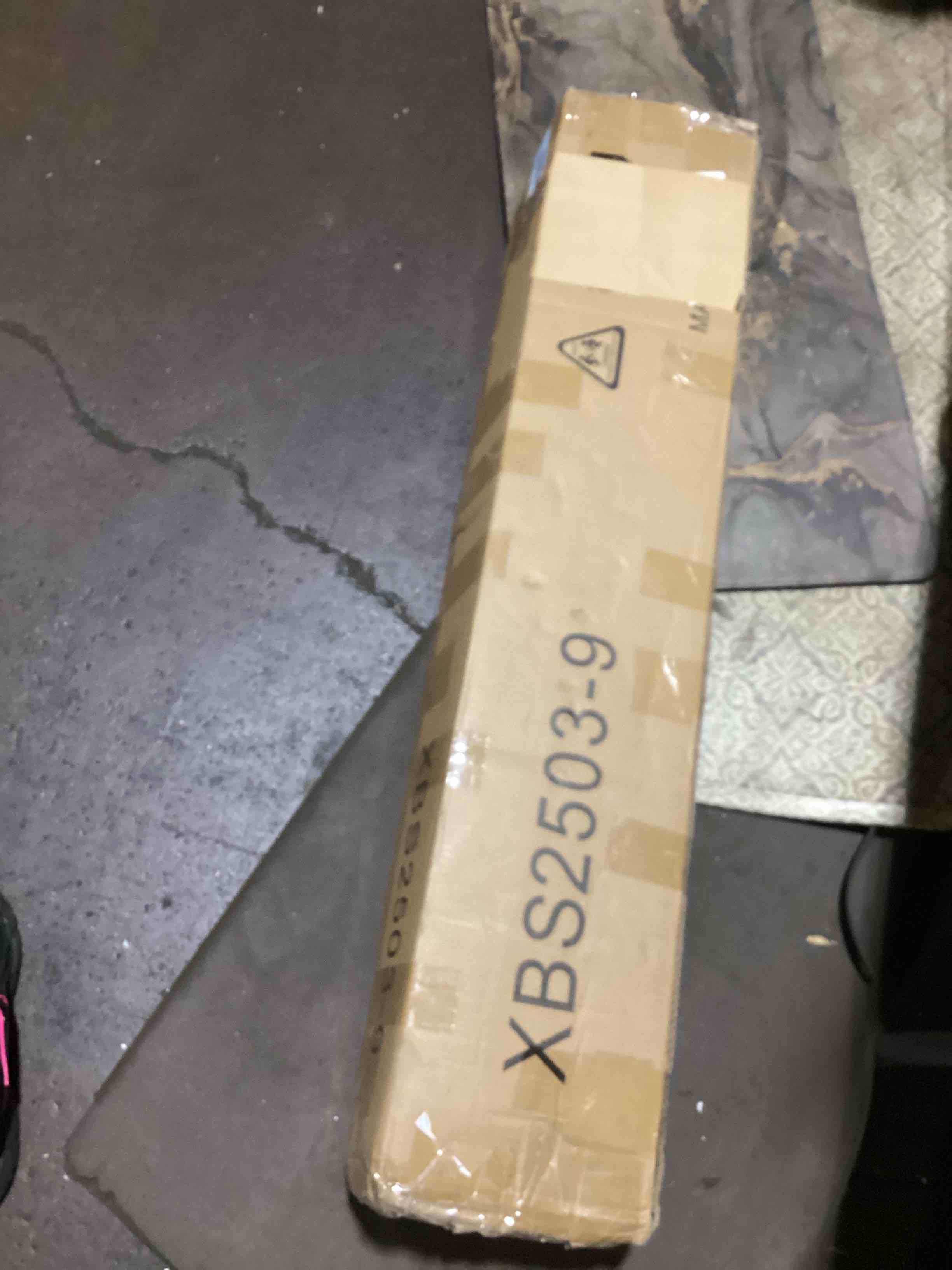 https://s3.amazonaws.com/lotting-images-prod/bidfta/TEA2180892_1750961133771.jpeg