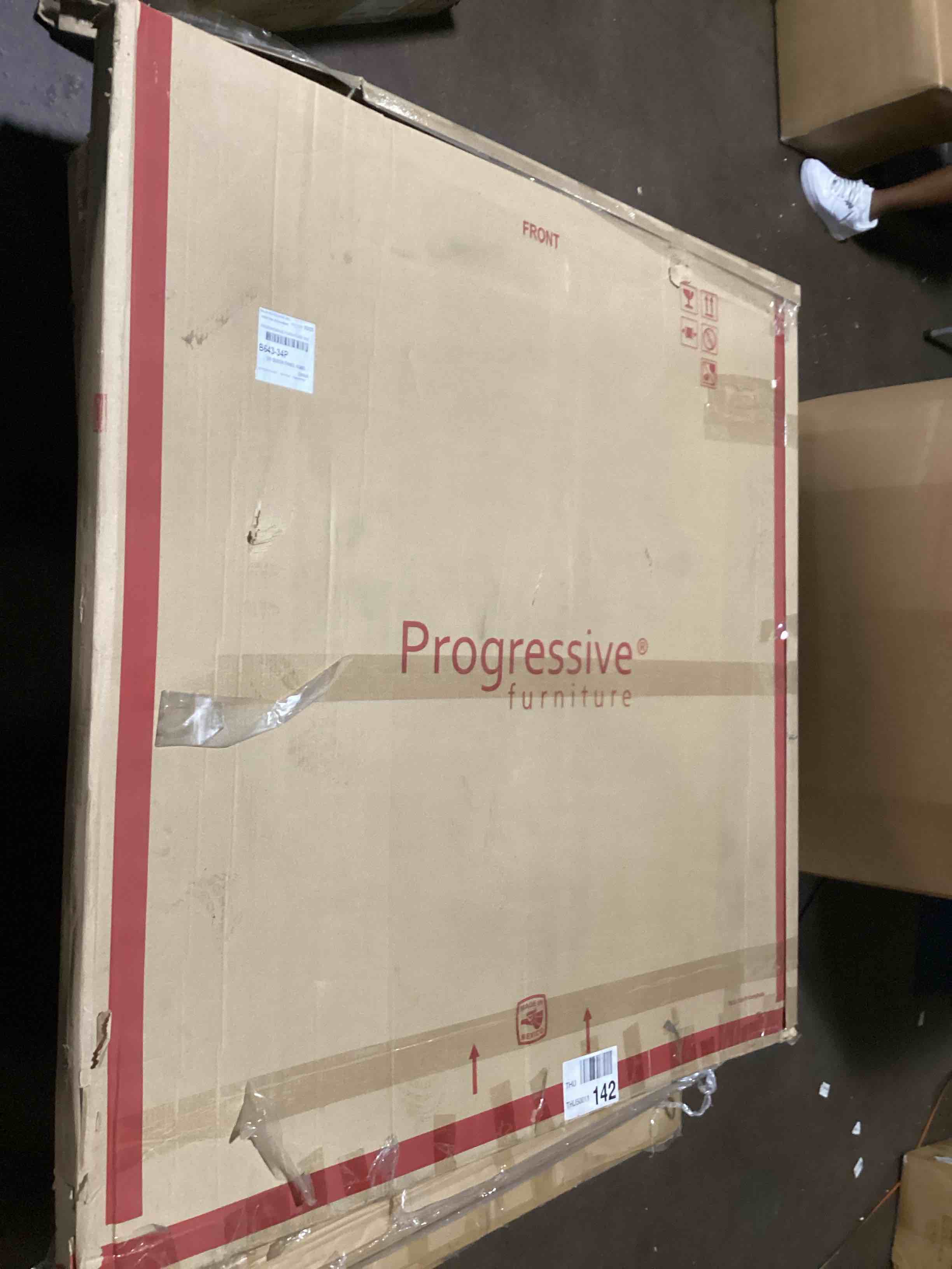 https://s3.amazonaws.com/lotting-images-prod/bidfta/TEA2181355_1751455447830.jpeg