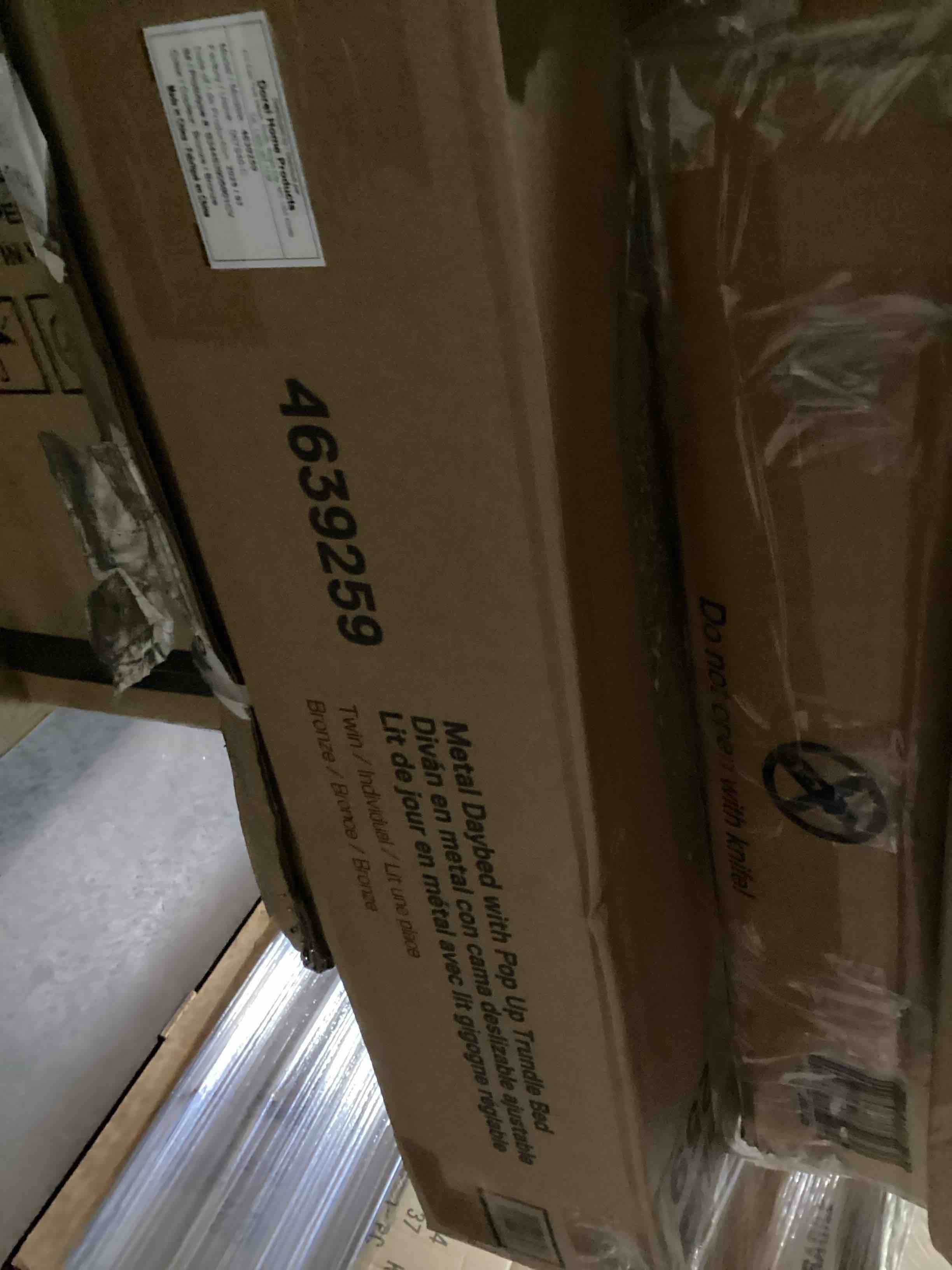 https://s3.amazonaws.com/lotting-images-prod/bidfta/TEA2181818_1752071561179.jpeg