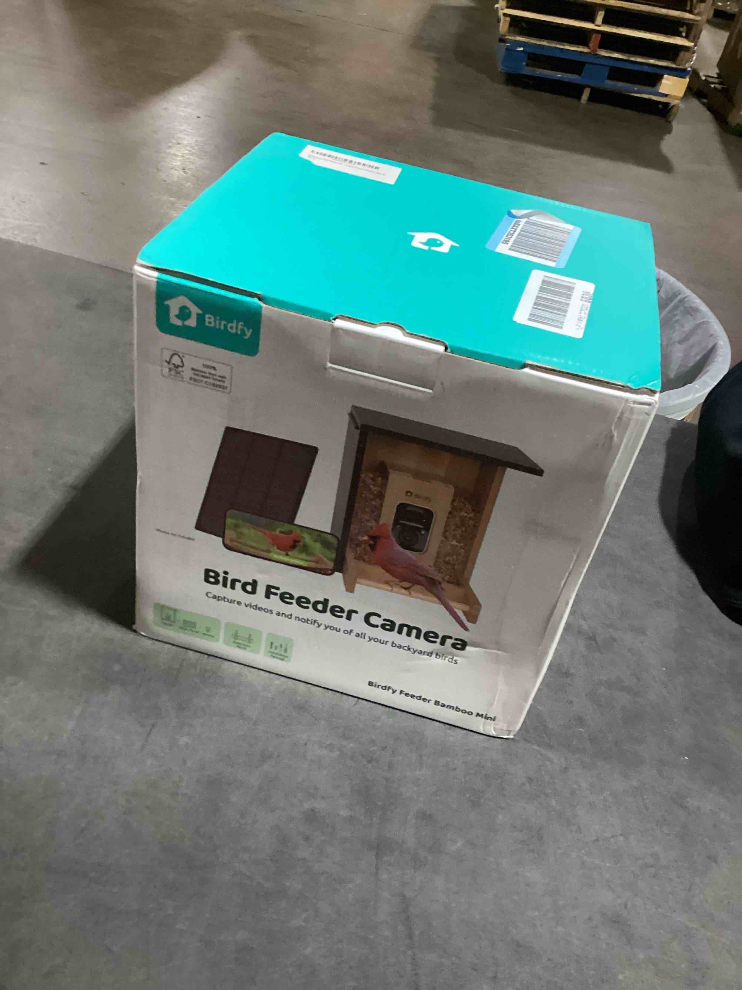 https://s3.amazonaws.com/lotting-images-prod/bidfta/TEA2182104_1745414251190.jpeg