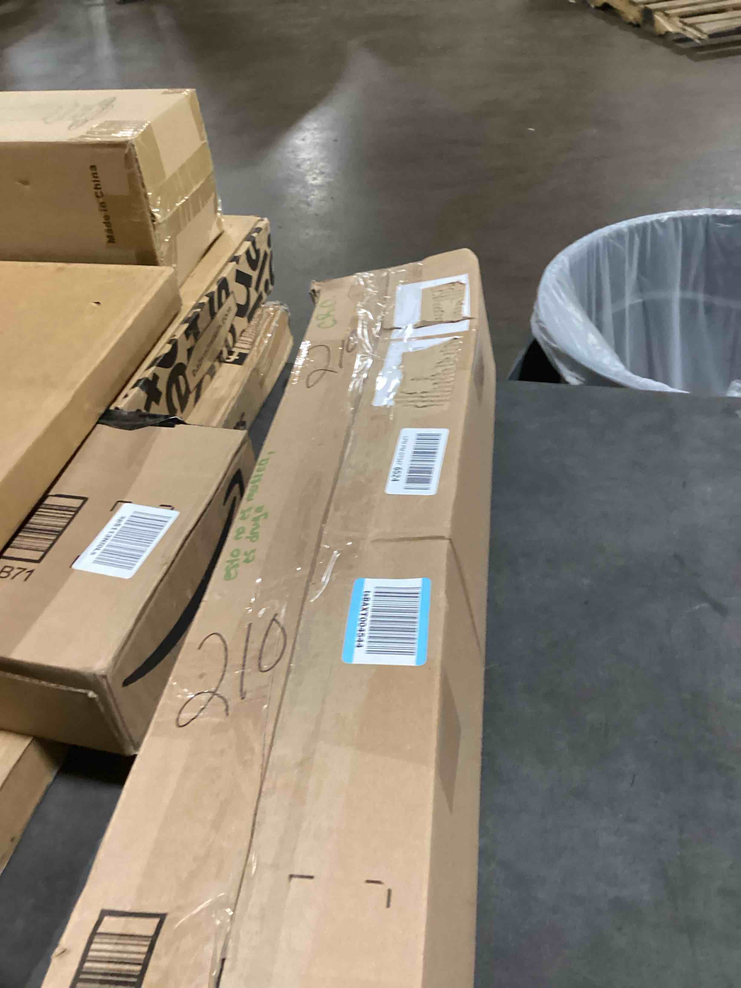 https://s3.amazonaws.com/lotting-images-prod/bidfta/TEA2182115_1745415995608.jpeg