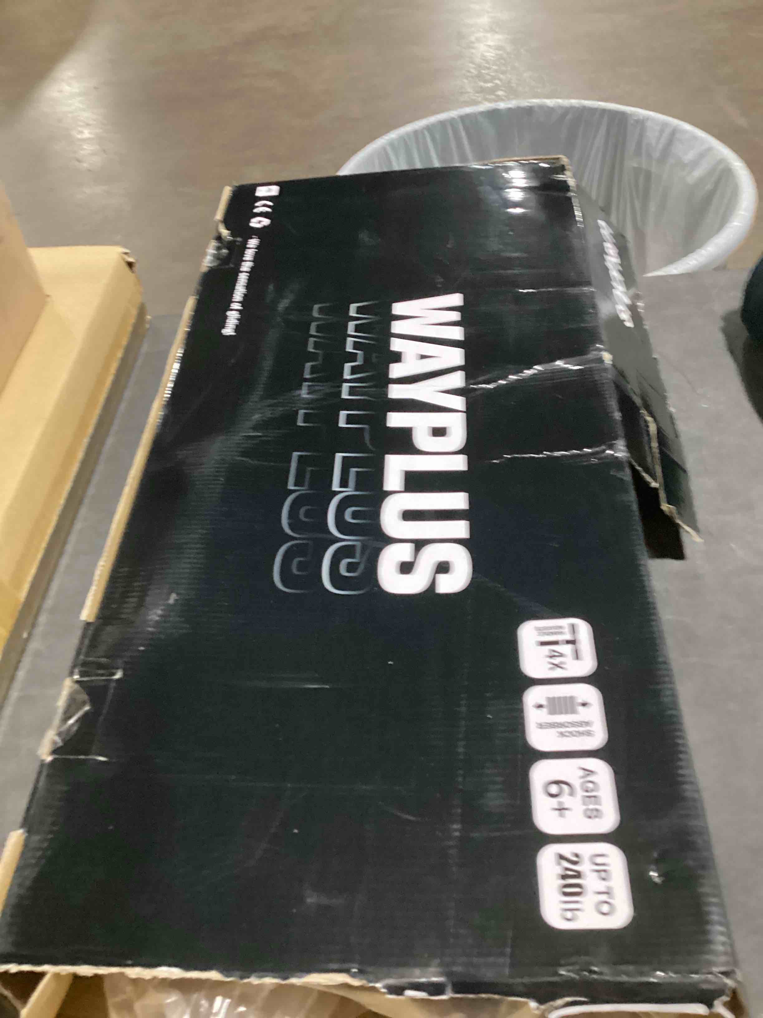 https://s3.amazonaws.com/lotting-images-prod/bidfta/TEA2182148_1745423142263.jpeg