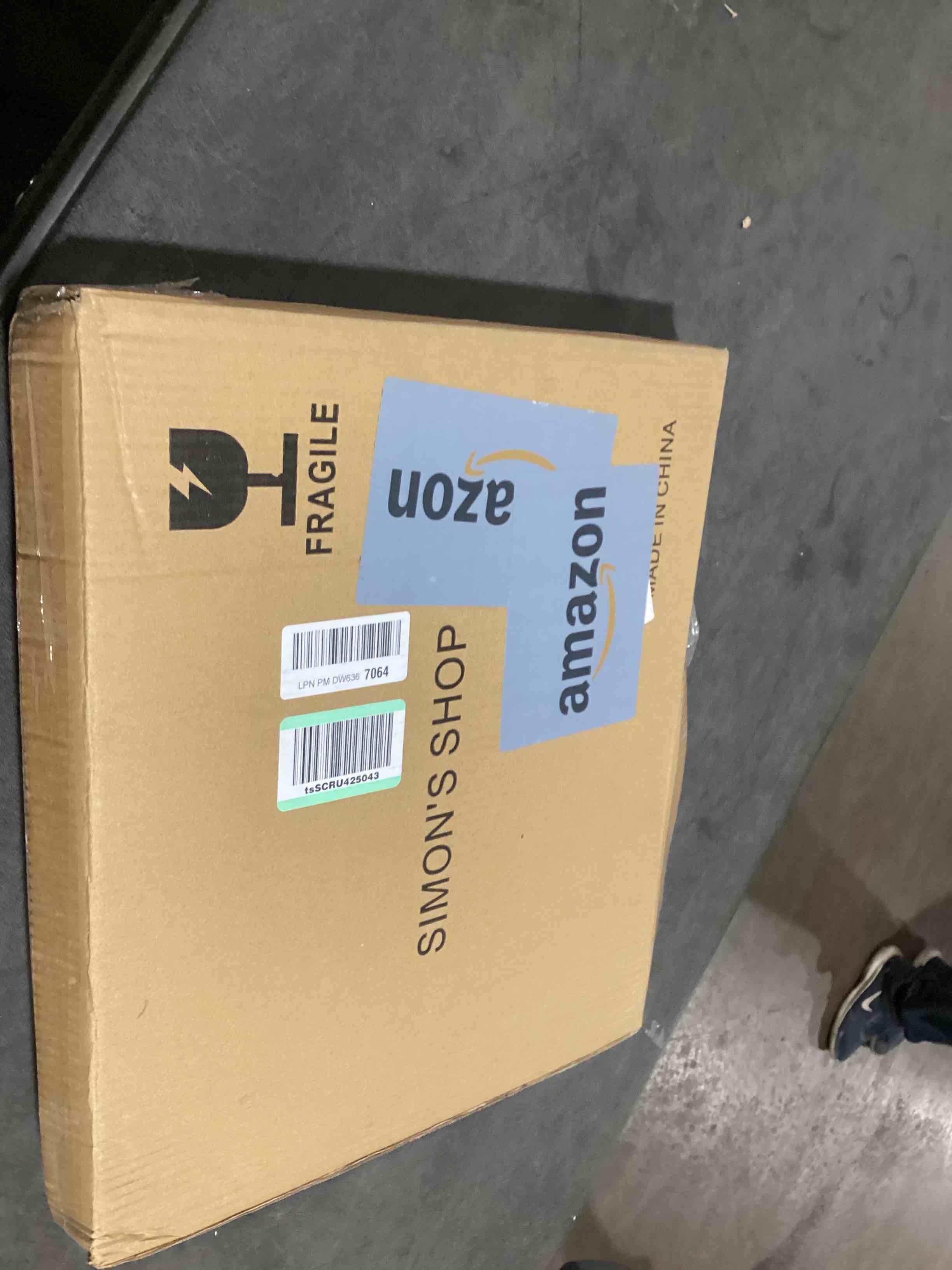 https://s3.amazonaws.com/lotting-images-prod/bidfta/TEA2182166_1745425299557.jpeg