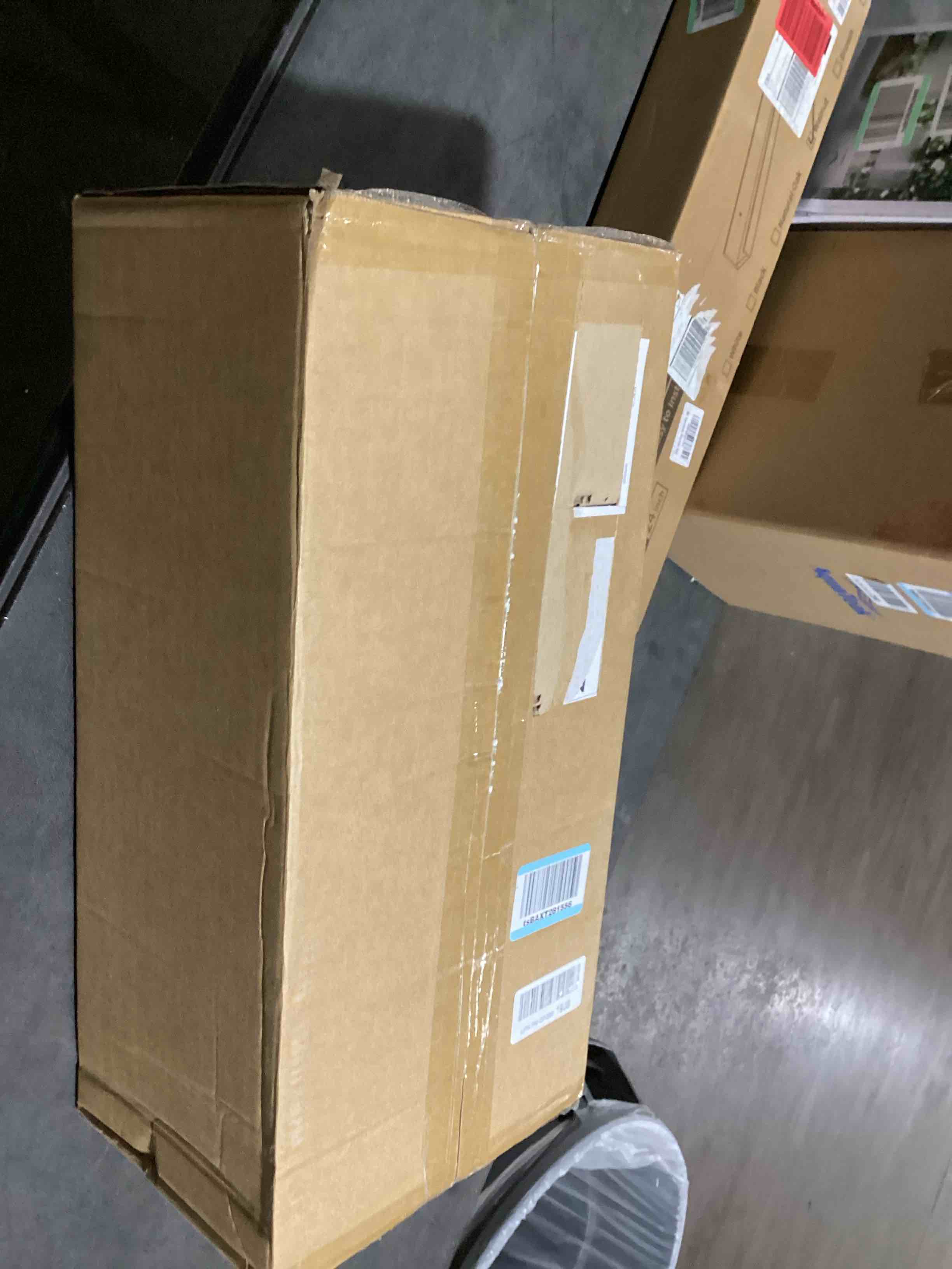 https://s3.amazonaws.com/lotting-images-prod/bidfta/TEA2182172_1745426187864.jpeg