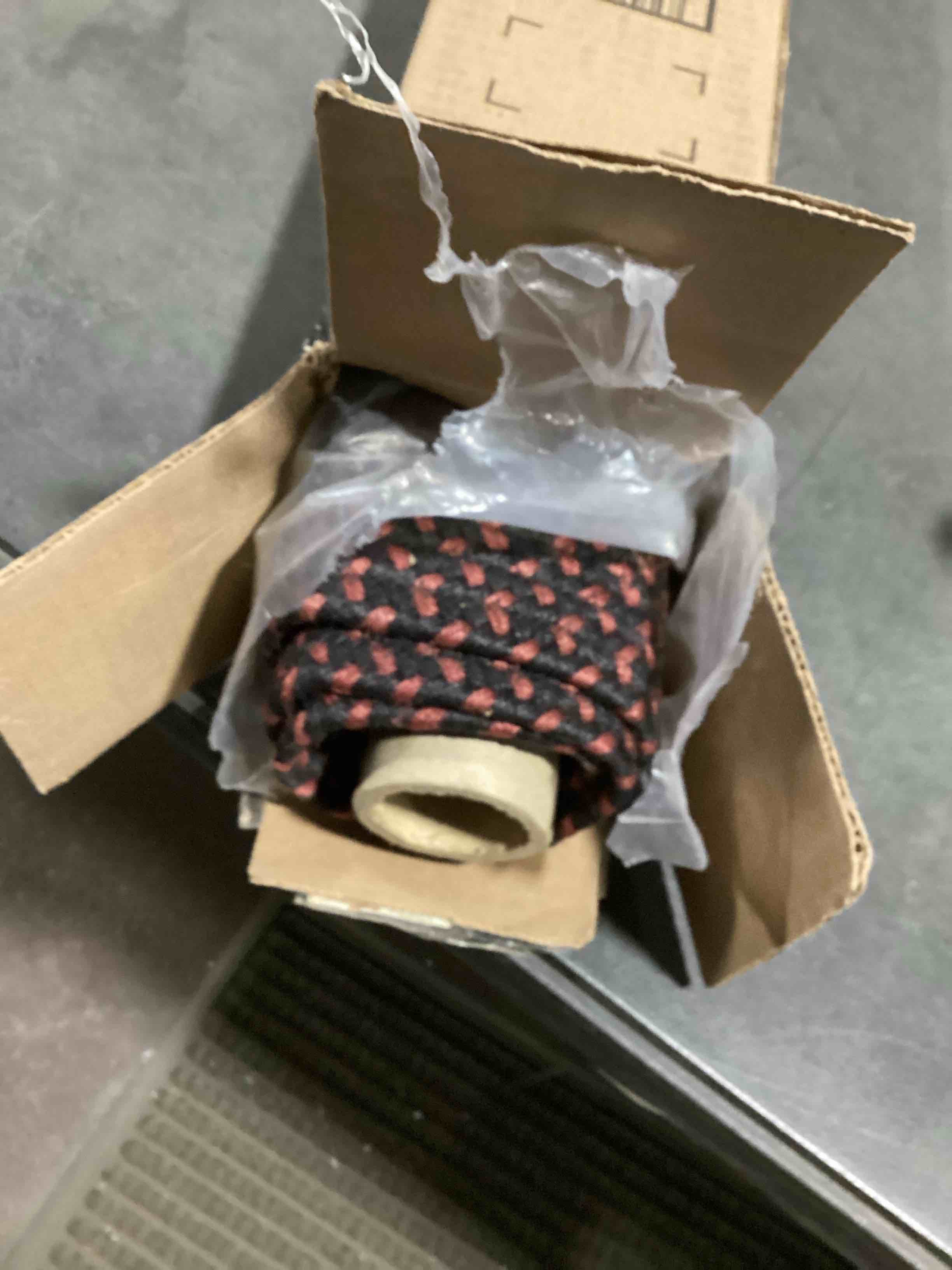 https://s3.amazonaws.com/lotting-images-prod/bidfta/TEA2182211_1745432085310.jpeg