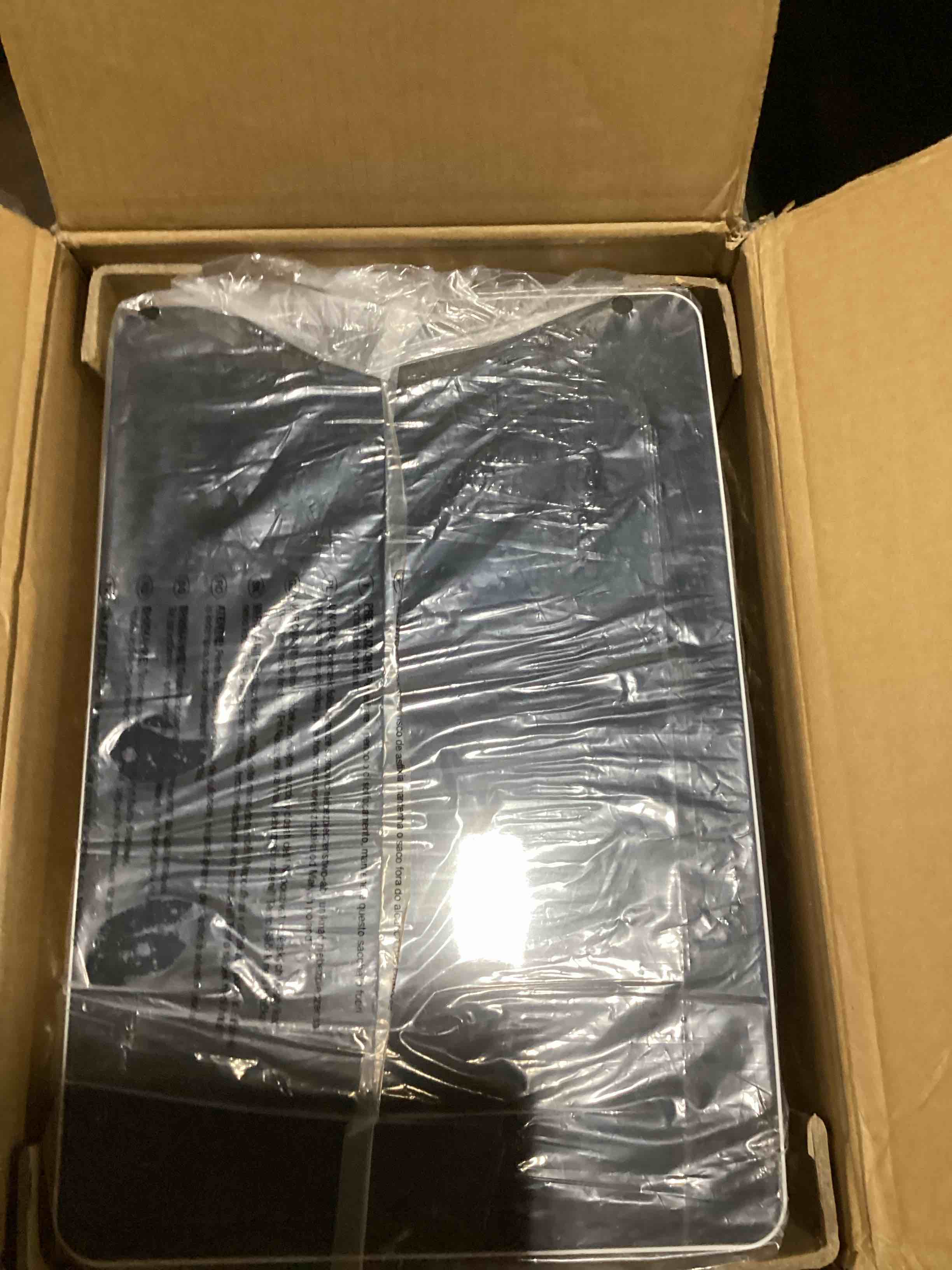 https://s3.amazonaws.com/lotting-images-prod/bidfta/TEA2182625_1752234942630.jpeg