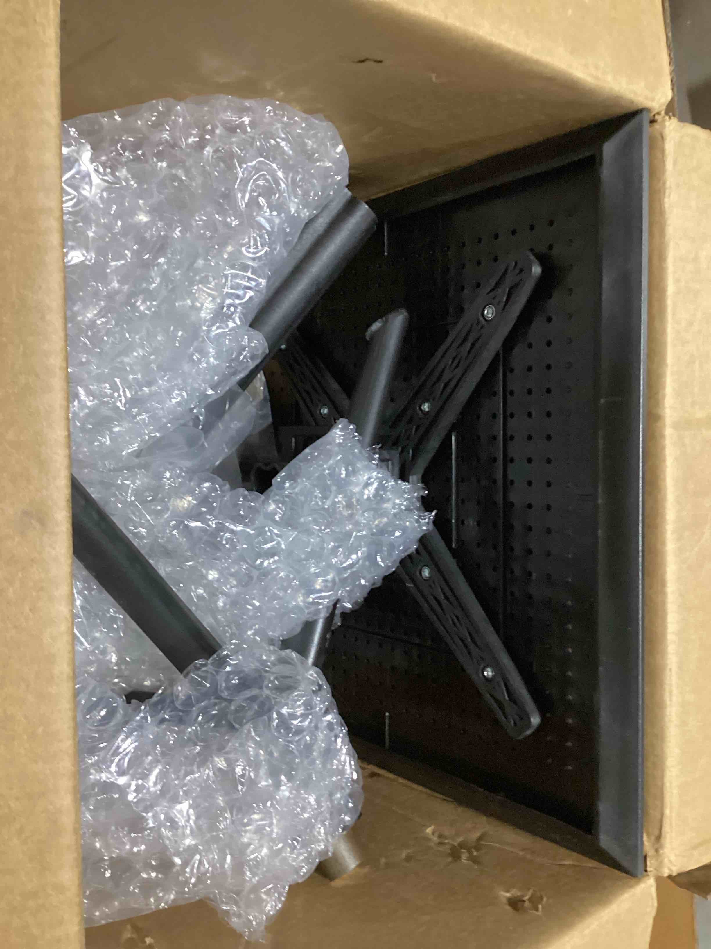 https://s3.amazonaws.com/lotting-images-prod/bidfta/TEA2182783_1752503423049.jpeg