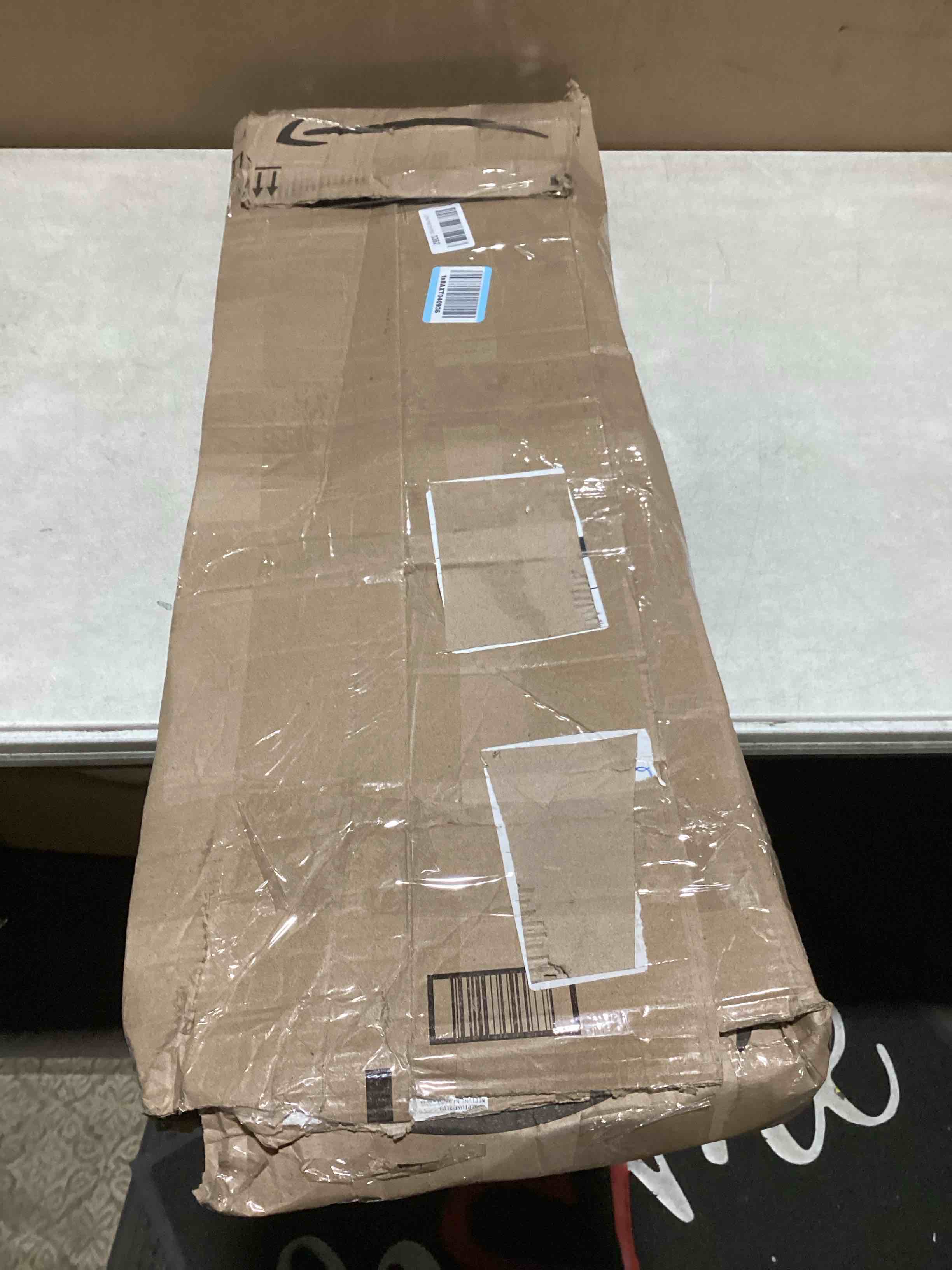 https://s3.amazonaws.com/lotting-images-prod/bidfta/TEA2183206_1753115217472.jpeg