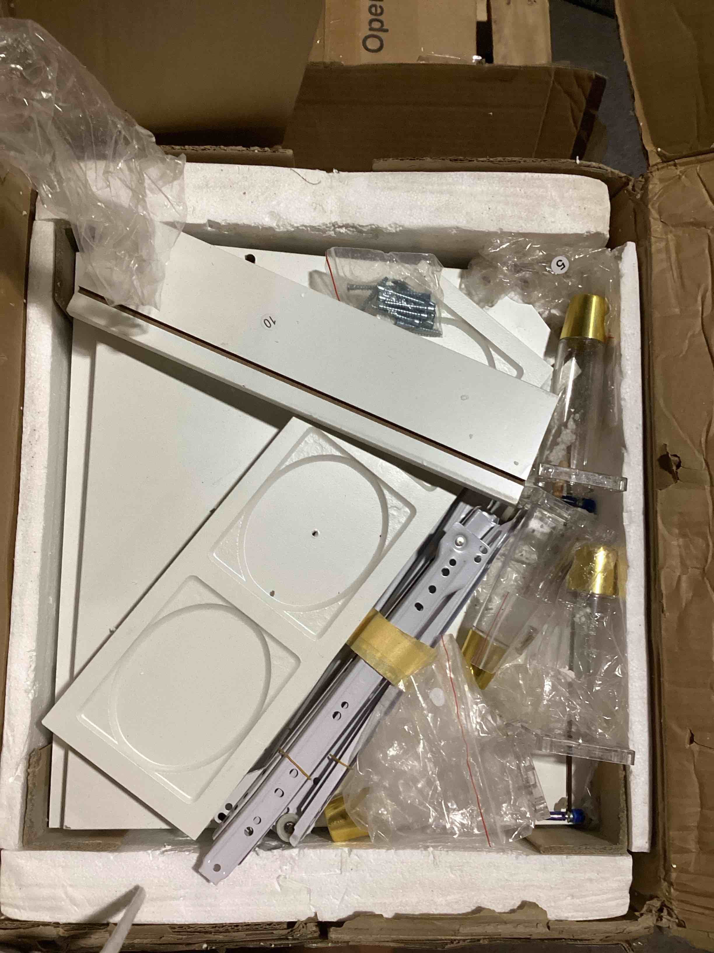 https://s3.amazonaws.com/lotting-images-prod/bidfta/TEA2184430_1754315490489.jpeg