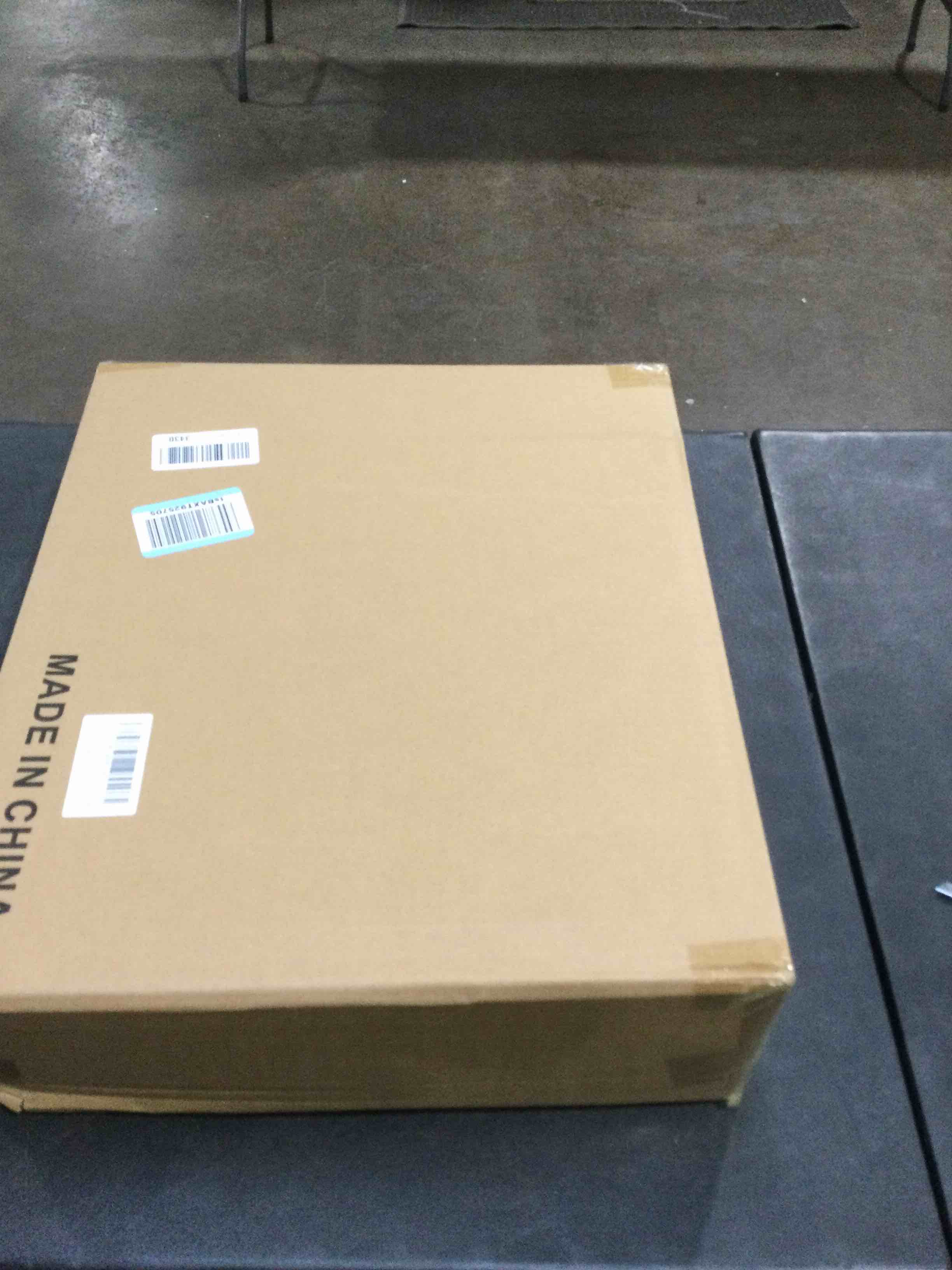 https://s3.amazonaws.com/lotting-images-prod/bidfta/TEA2185294_1744199401112.jpeg