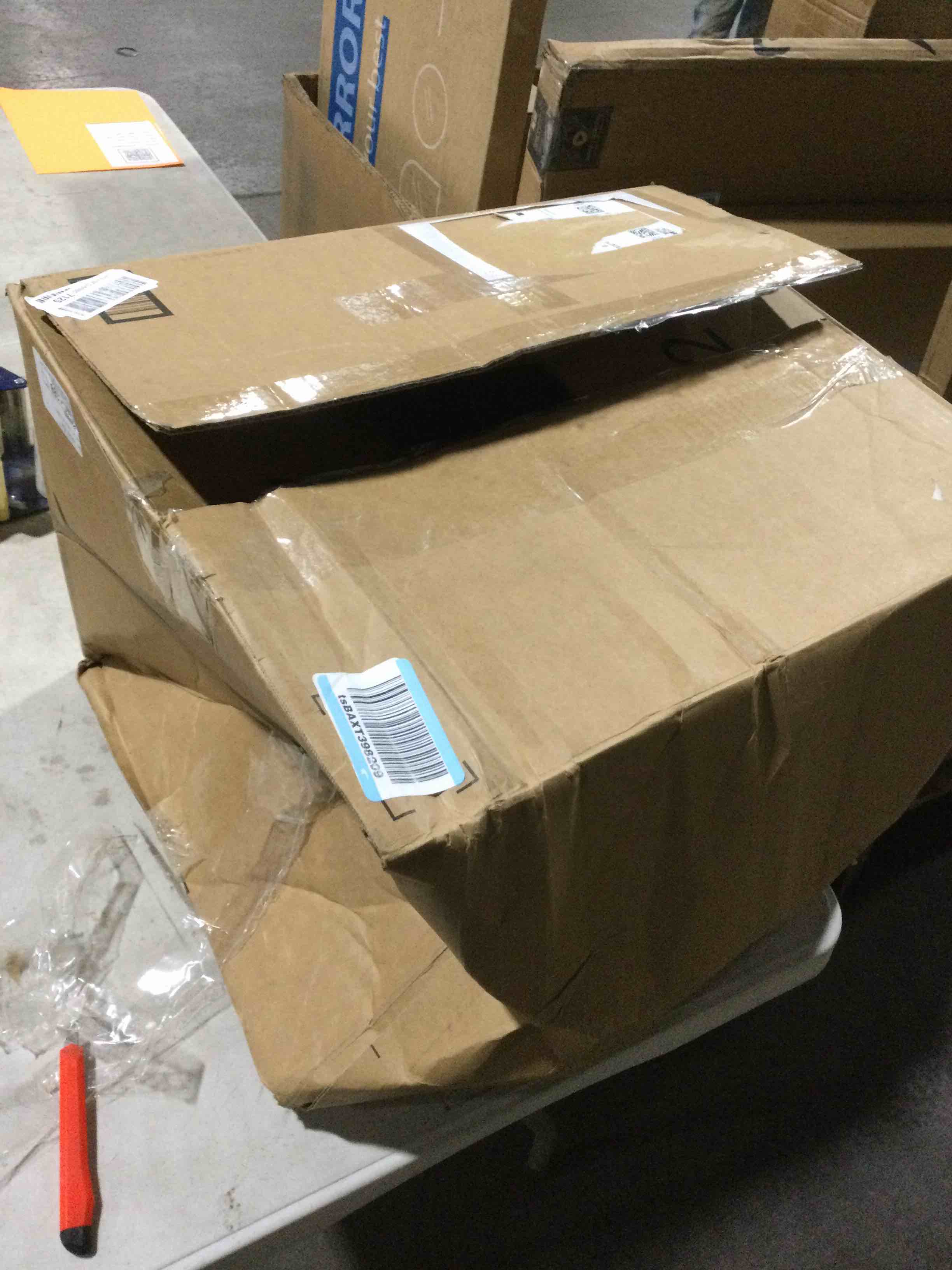https://s3.amazonaws.com/lotting-images-prod/bidfta/TEA2185560_1744630734311.jpeg