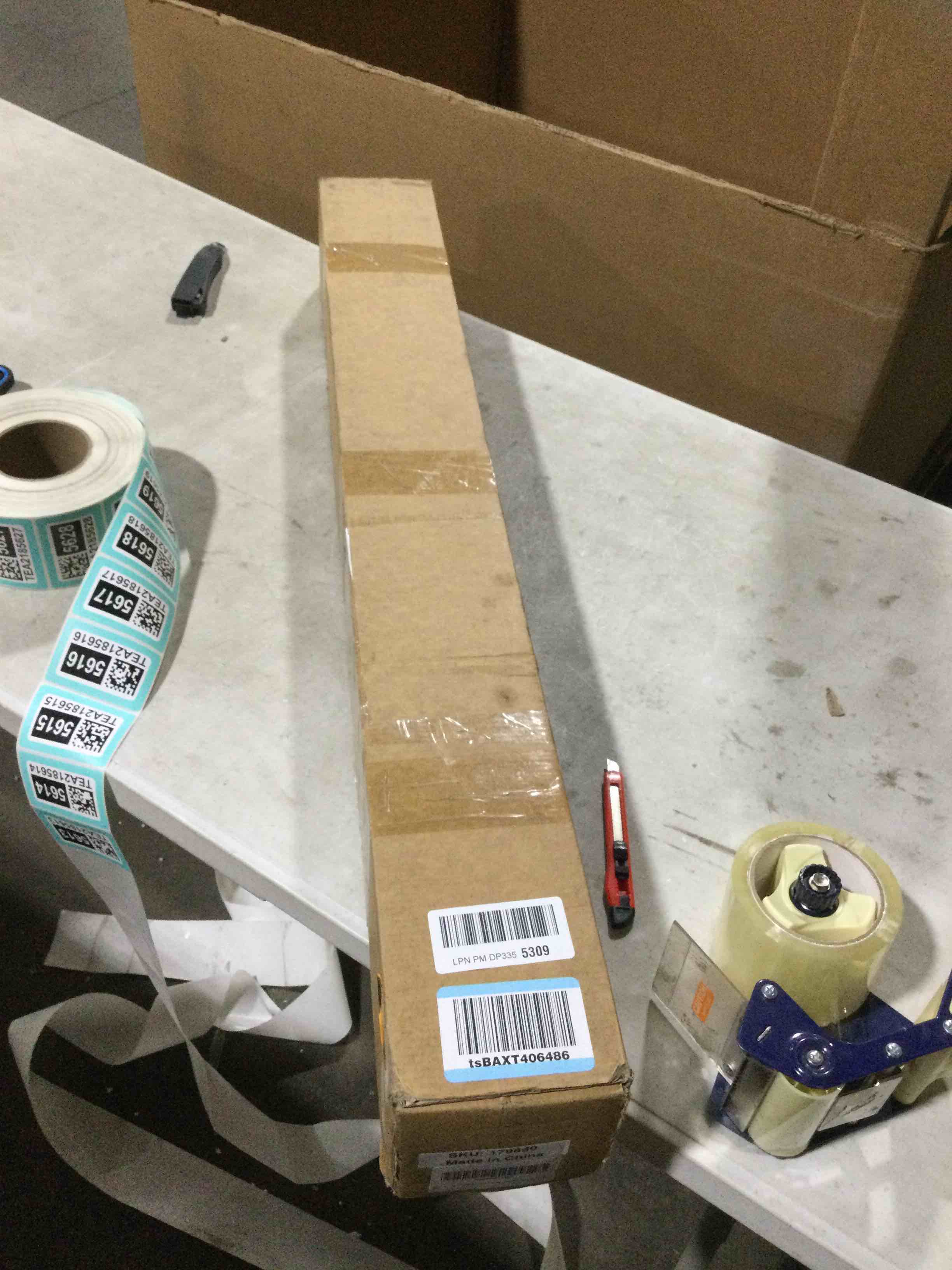 https://s3.amazonaws.com/lotting-images-prod/bidfta/TEA2185613_1744640479140.jpeg
