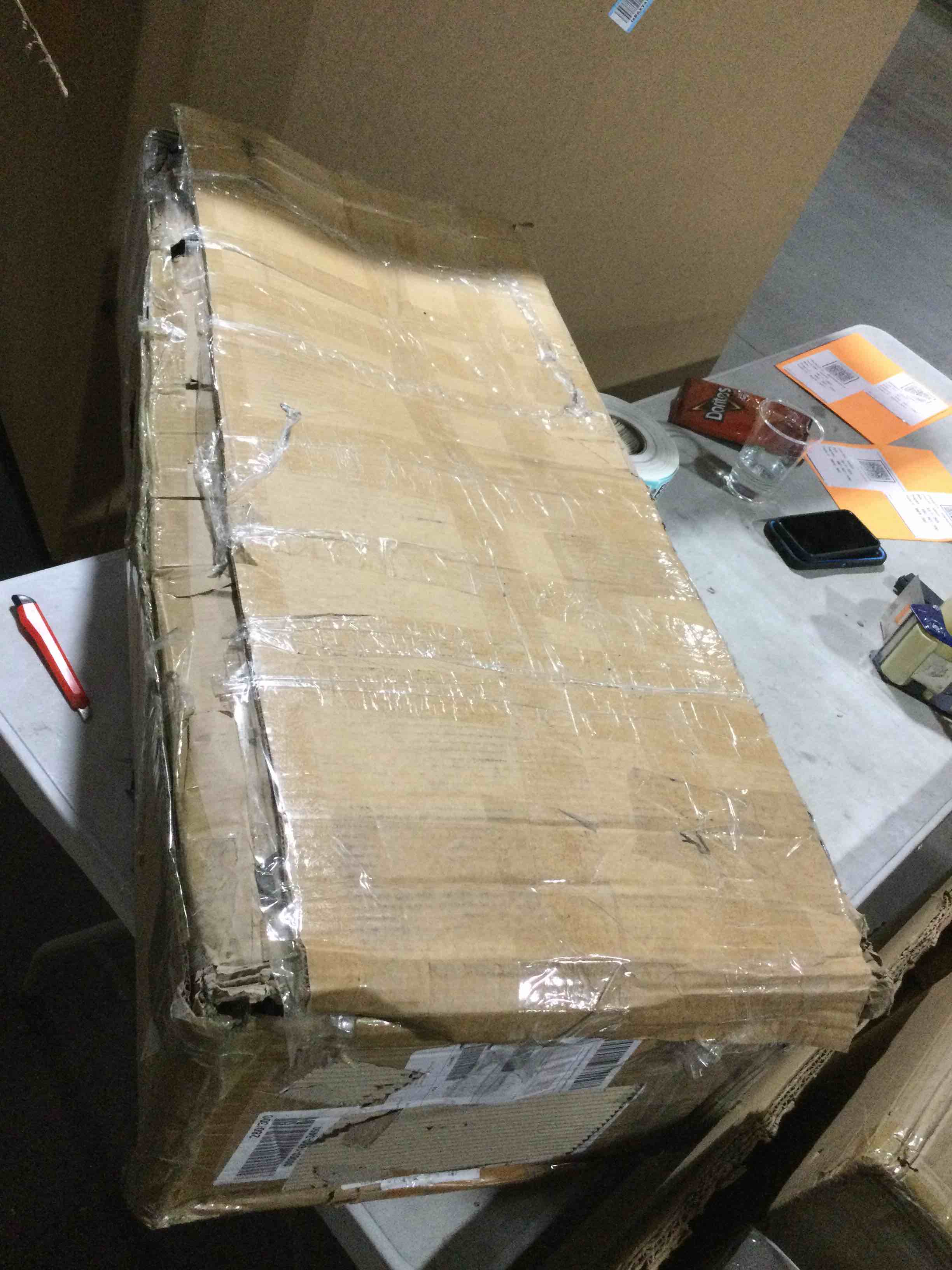 https://s3.amazonaws.com/lotting-images-prod/bidfta/TEA2185644_1744647038948.jpeg