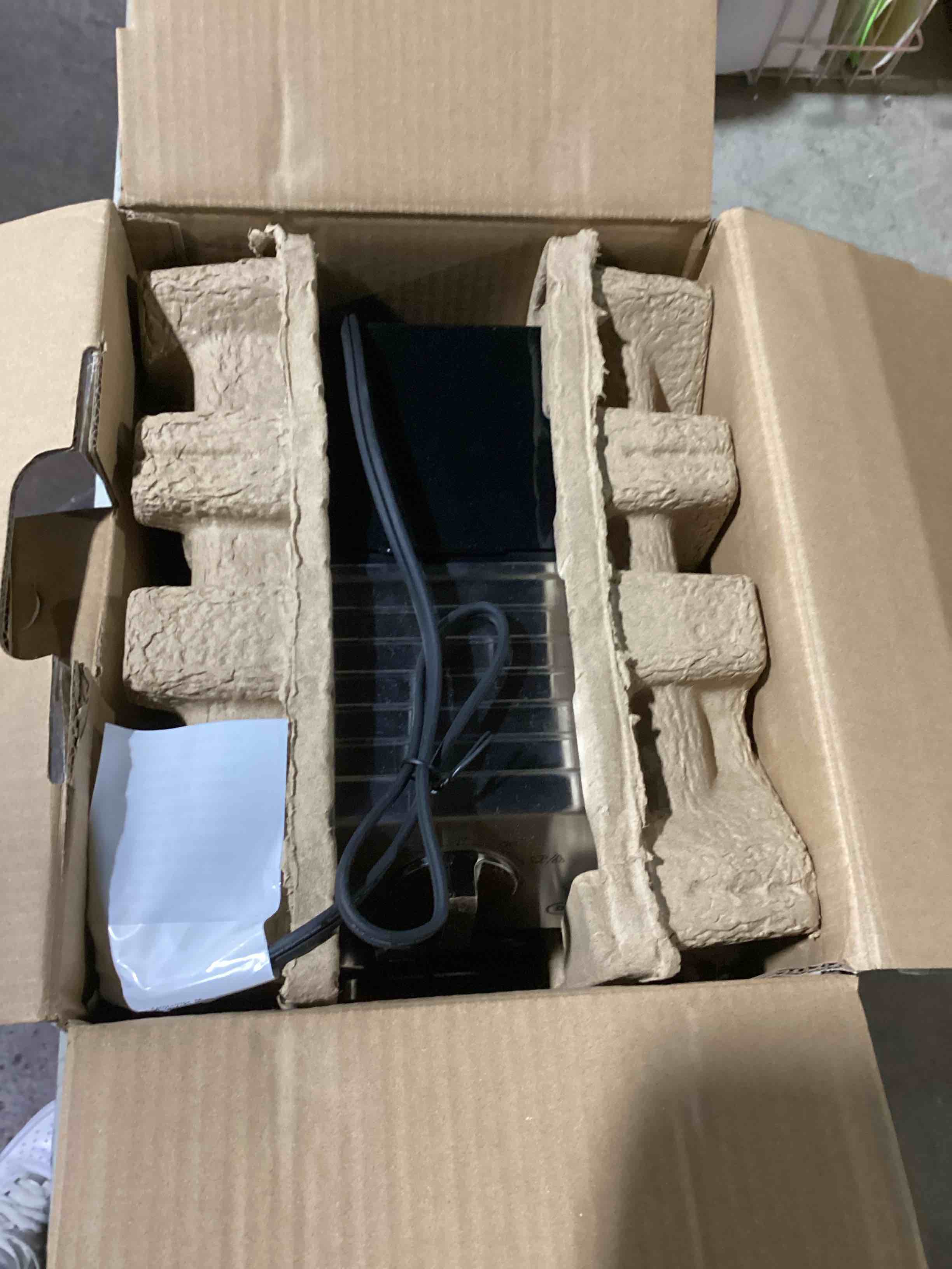 https://s3.amazonaws.com/lotting-images-prod/bidfta/TEA2186036_1751294606999.jpeg