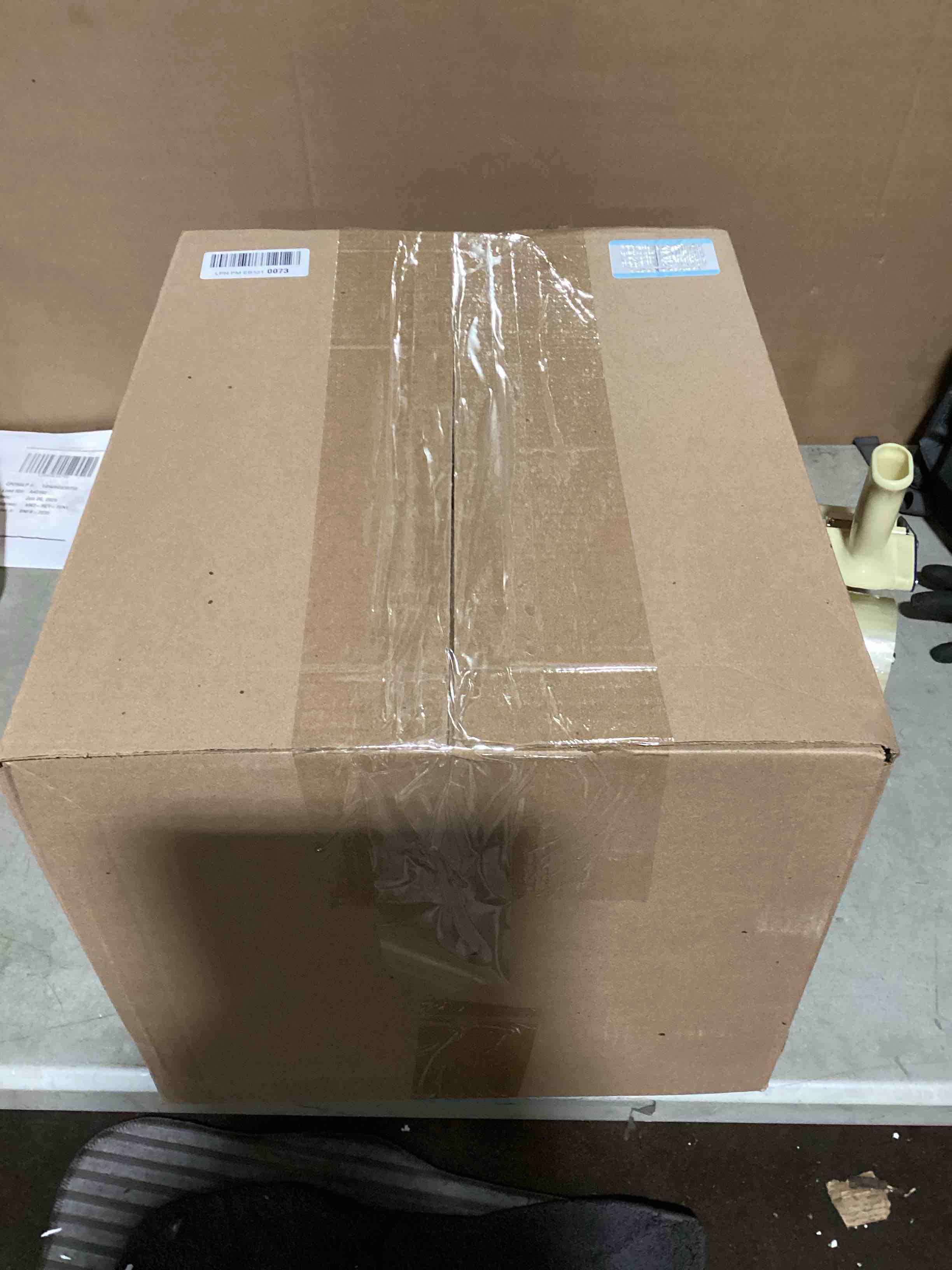 https://s3.amazonaws.com/lotting-images-prod/bidfta/TEA2186098_1751308057007.jpeg