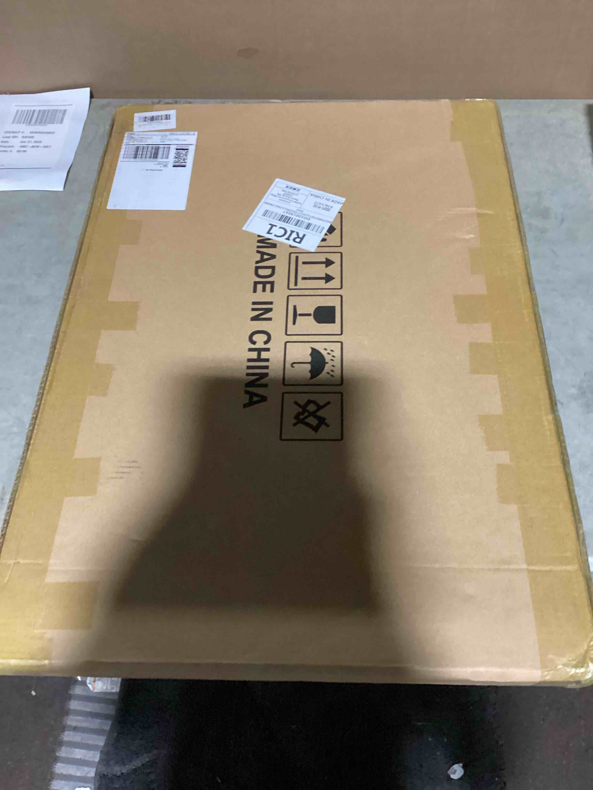 https://s3.amazonaws.com/lotting-images-prod/bidfta/TEA2186140_1751374516784.jpeg