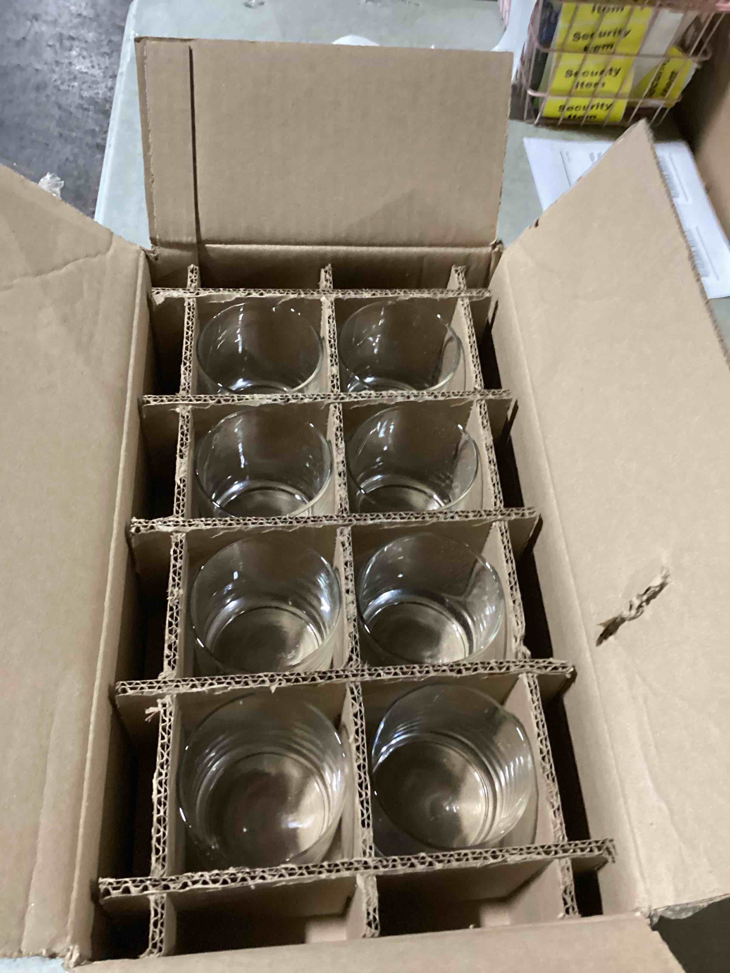 https://s3.amazonaws.com/lotting-images-prod/bidfta/TEA2186161_1751378285031.jpeg
