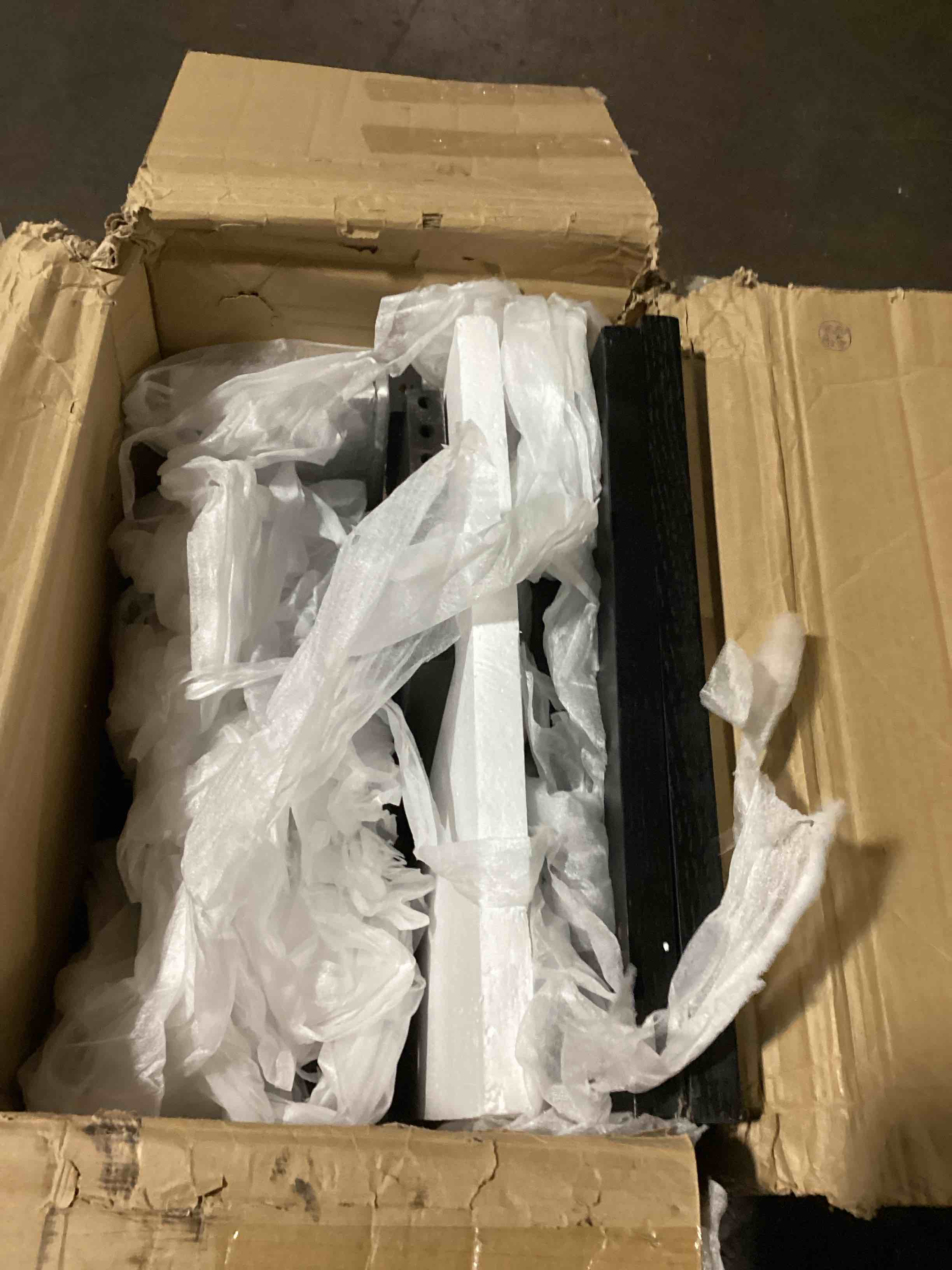 https://s3.amazonaws.com/lotting-images-prod/bidfta/TEA2186198_1751389730732.jpeg
