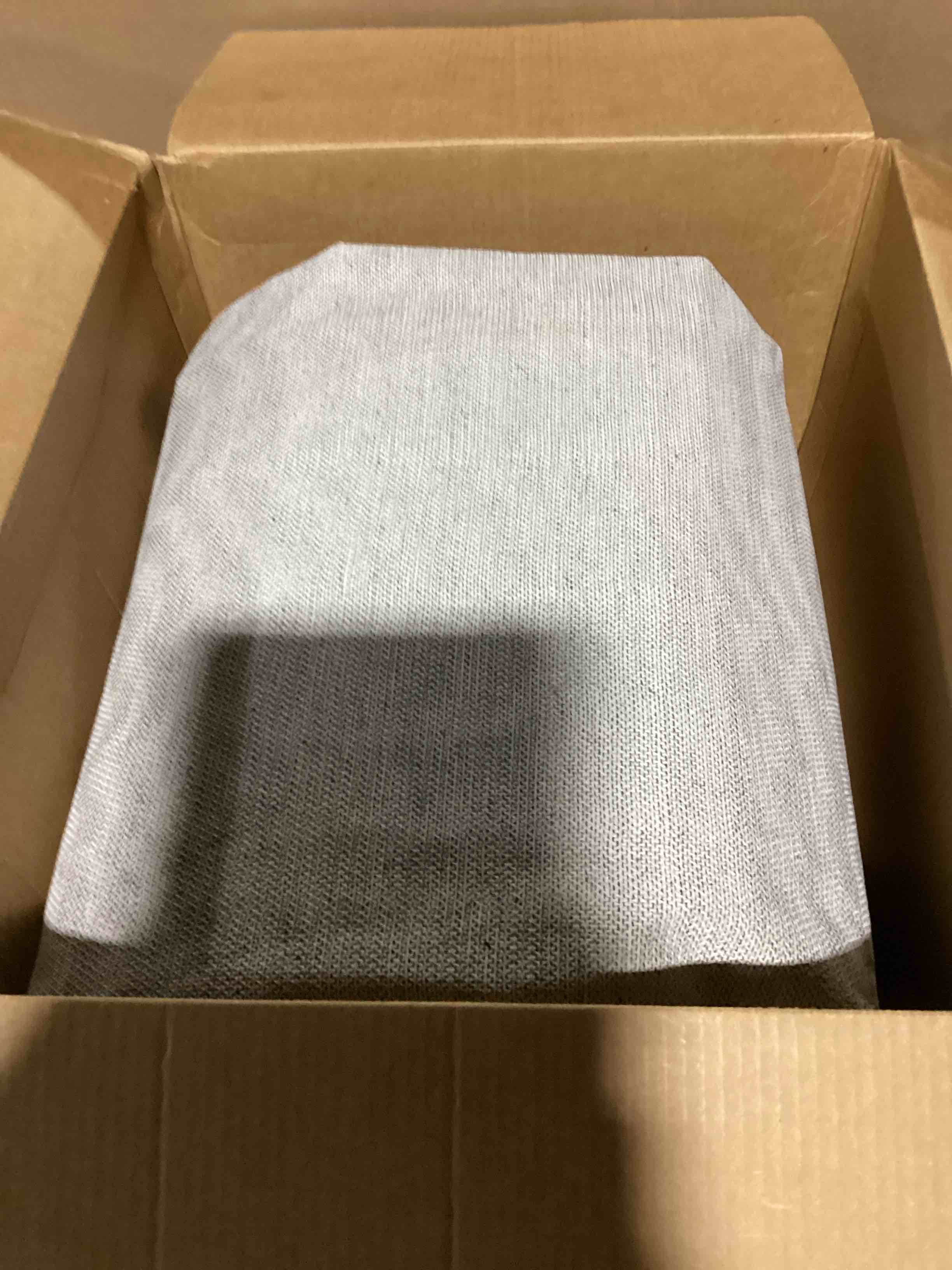 https://s3.amazonaws.com/lotting-images-prod/bidfta/TEA2186220_1751395393931.jpeg