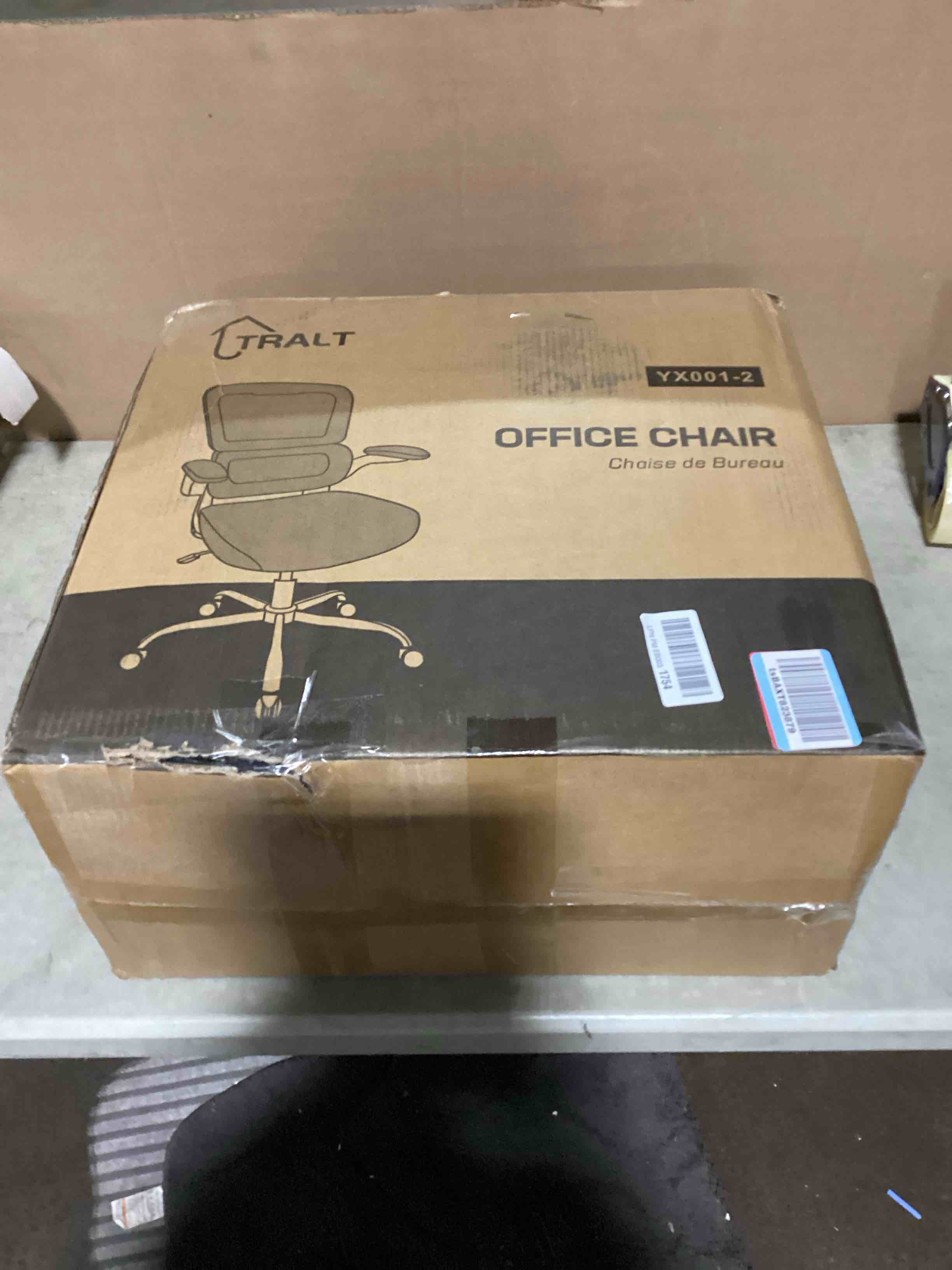 https://s3.amazonaws.com/lotting-images-prod/bidfta/TEA2186279_1751462954592.jpeg