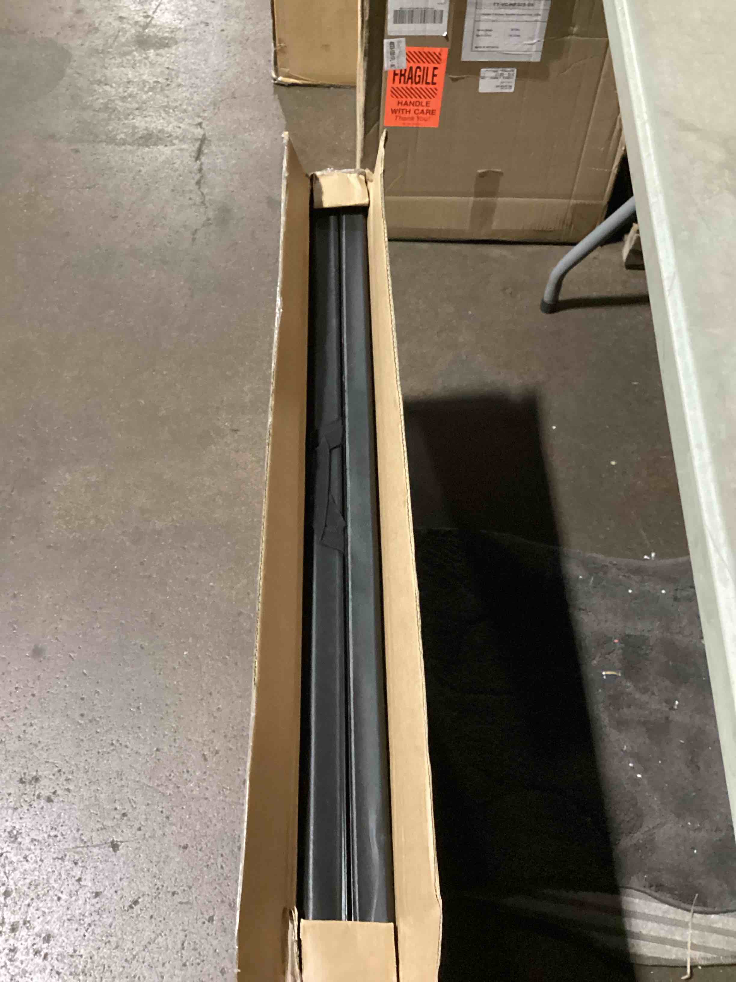 https://s3.amazonaws.com/lotting-images-prod/bidfta/TEA2186396_1751553221200.jpeg