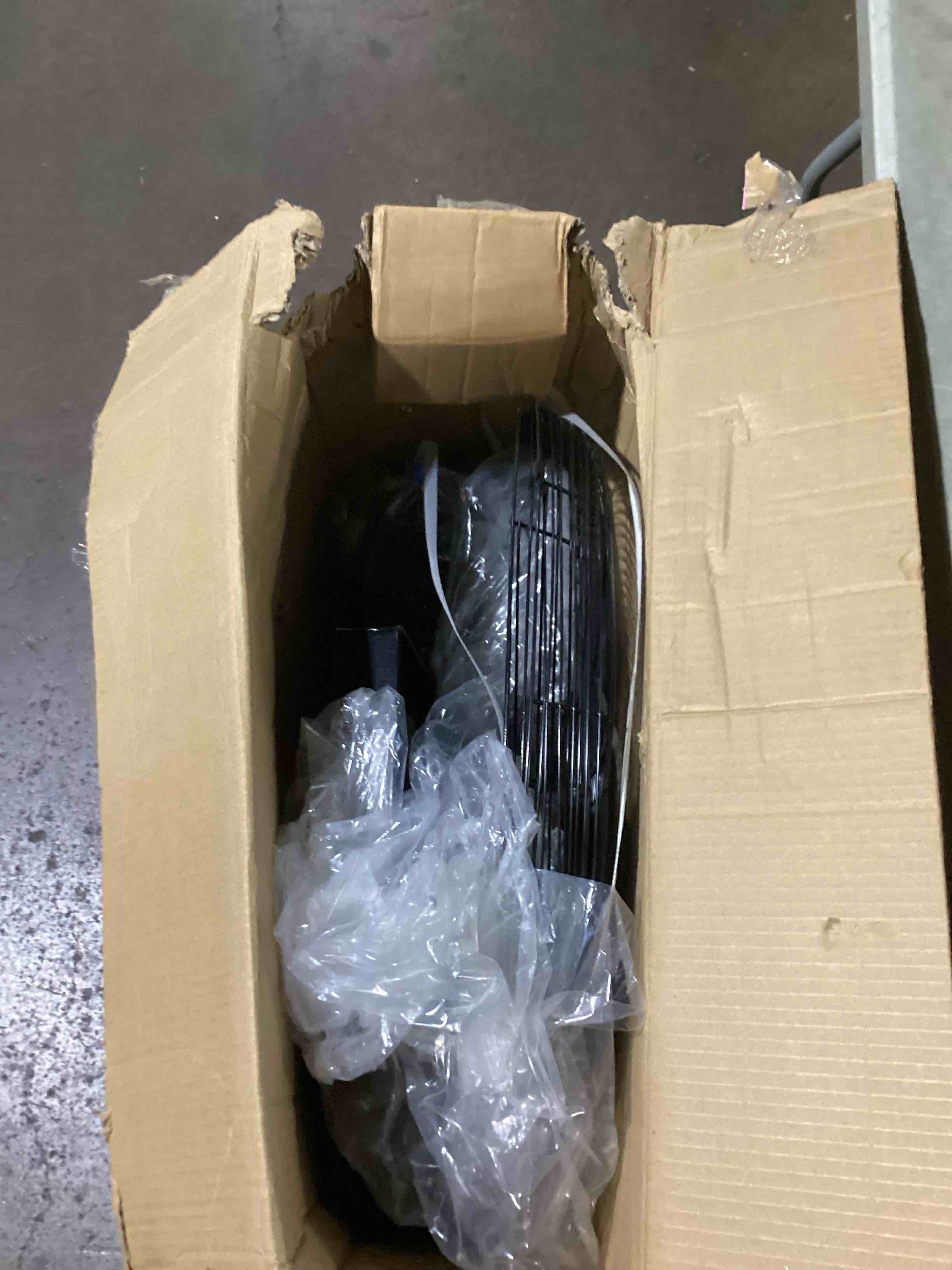 https://s3.amazonaws.com/lotting-images-prod/bidfta/TEA2186529_1751995204709.jpeg