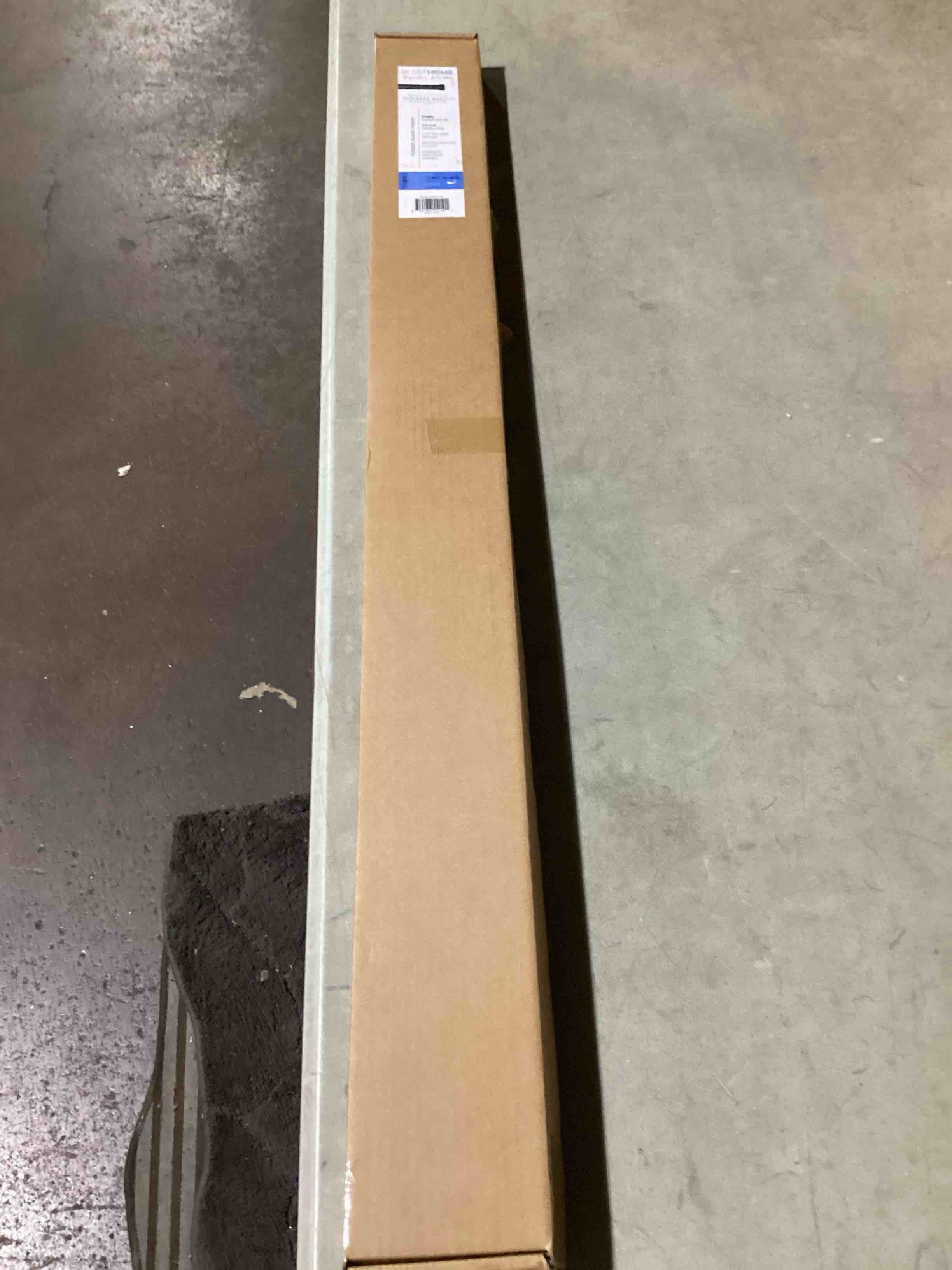 https://s3.amazonaws.com/lotting-images-prod/bidfta/TEA2186641_1752236291244.jpeg