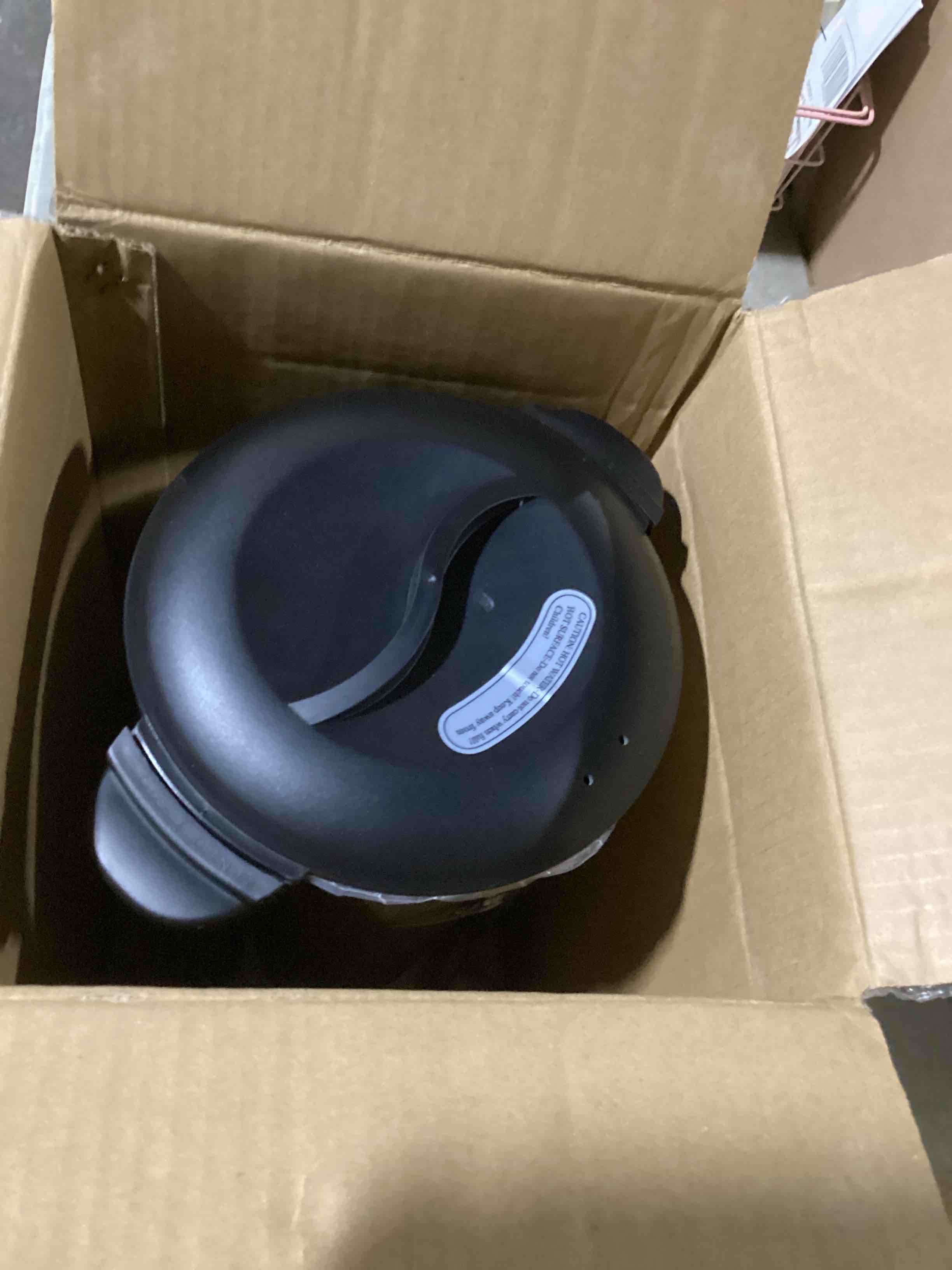 https://s3.amazonaws.com/lotting-images-prod/bidfta/TEA2186719_1752253403849.jpeg