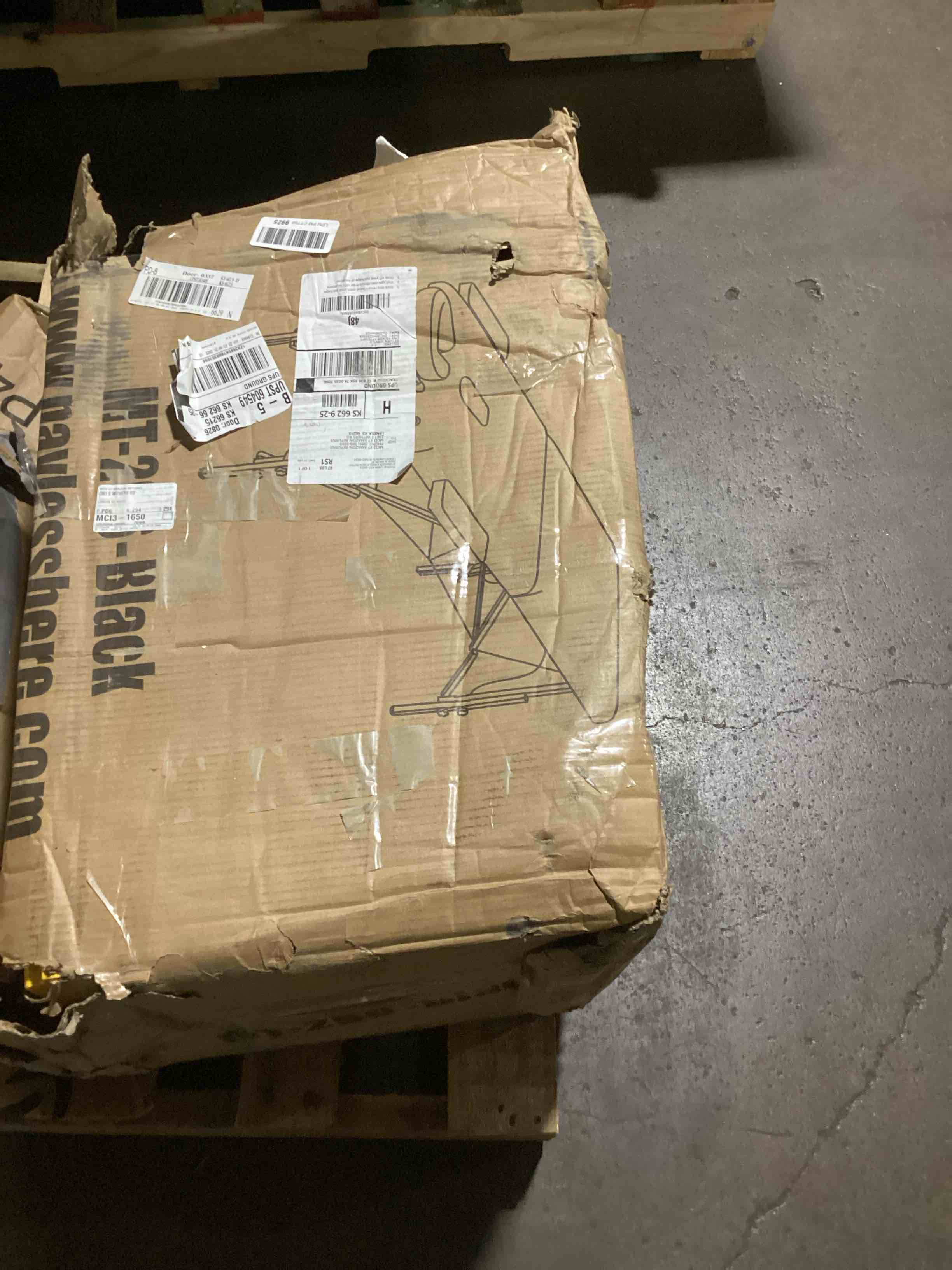 https://s3.amazonaws.com/lotting-images-prod/bidfta/TEA2186752_1752260787674.jpeg