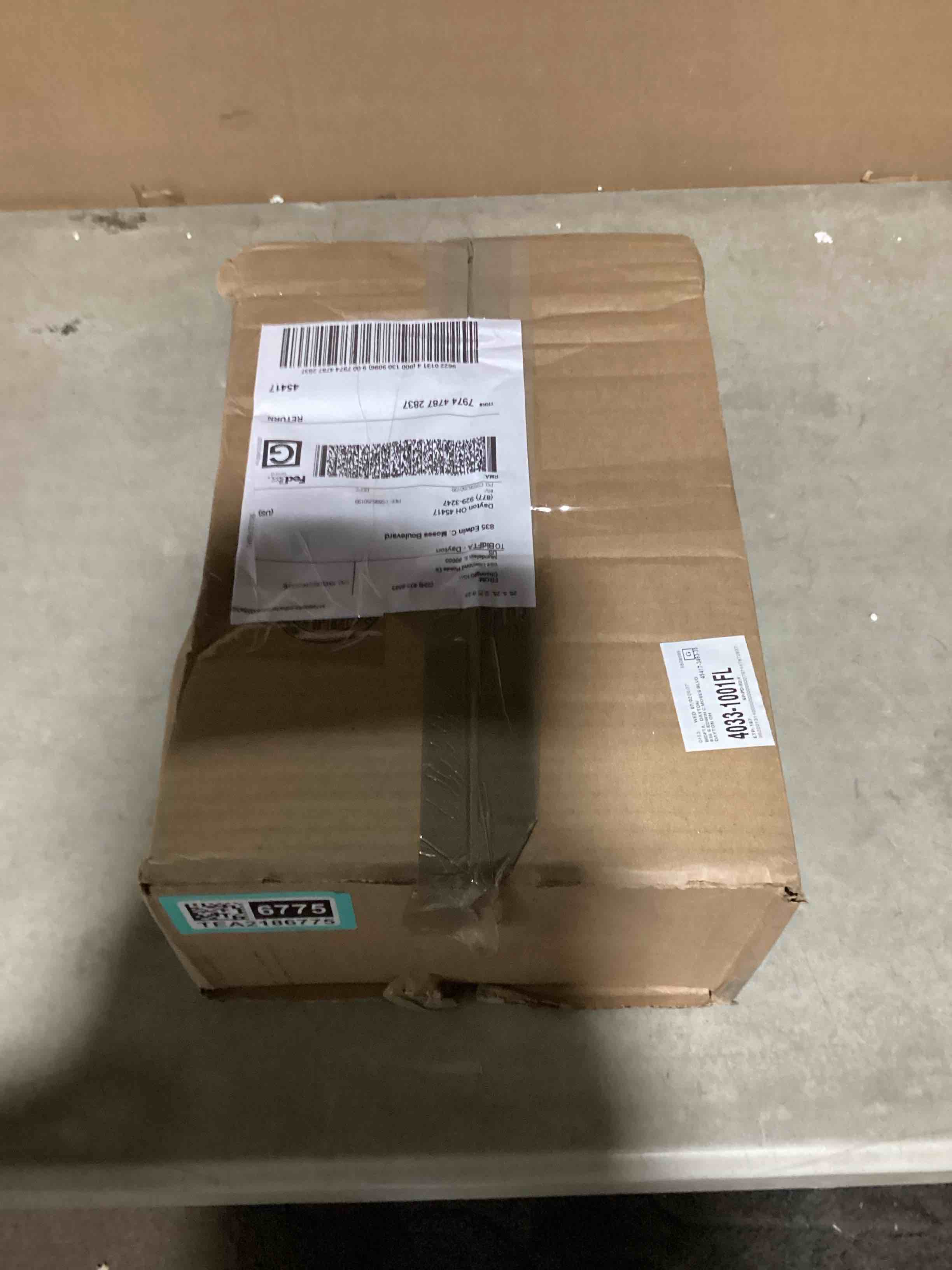 https://s3.amazonaws.com/lotting-images-prod/bidfta/TEA2186775_1752502120142.jpeg