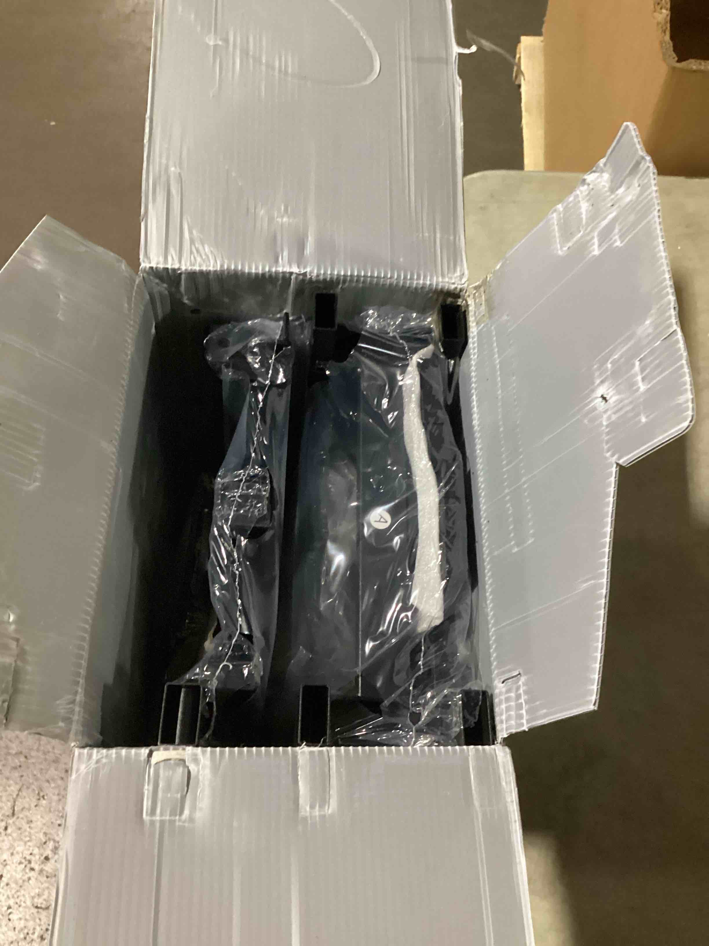 https://s3.amazonaws.com/lotting-images-prod/bidfta/TEA2186801_1752516201052.jpeg