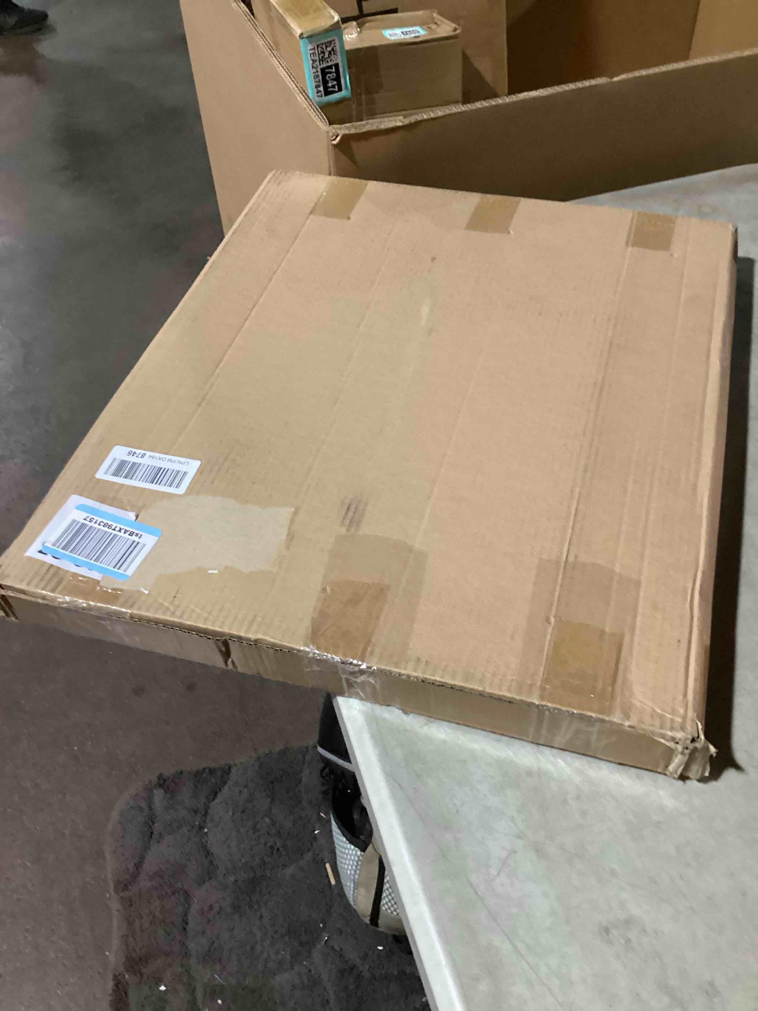 https://s3.amazonaws.com/lotting-images-prod/bidfta/TEA2187851_1754332687373.jpeg