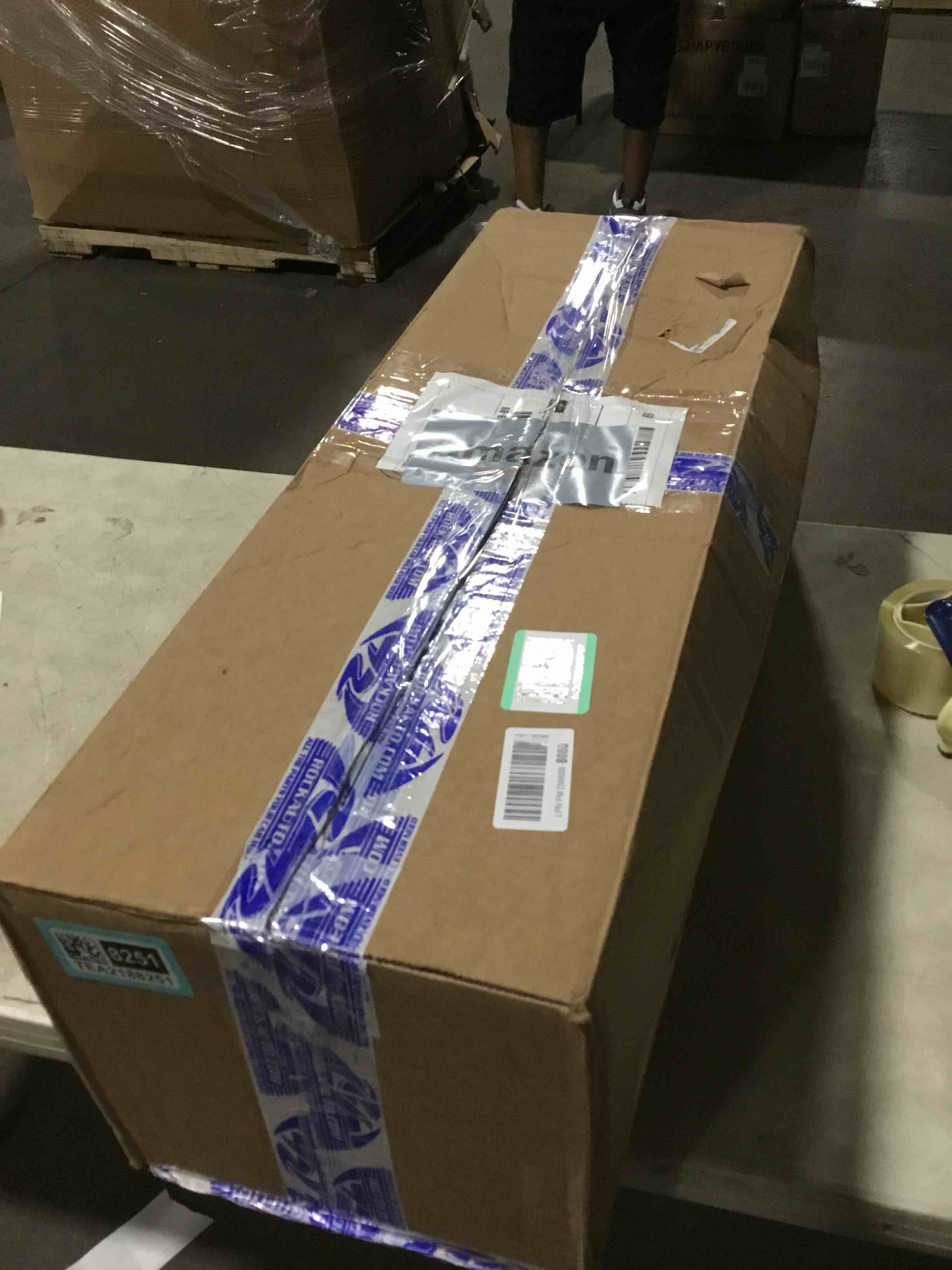 https://s3.amazonaws.com/lotting-images-prod/bidfta/TEA2188251_1745432195384.jpeg