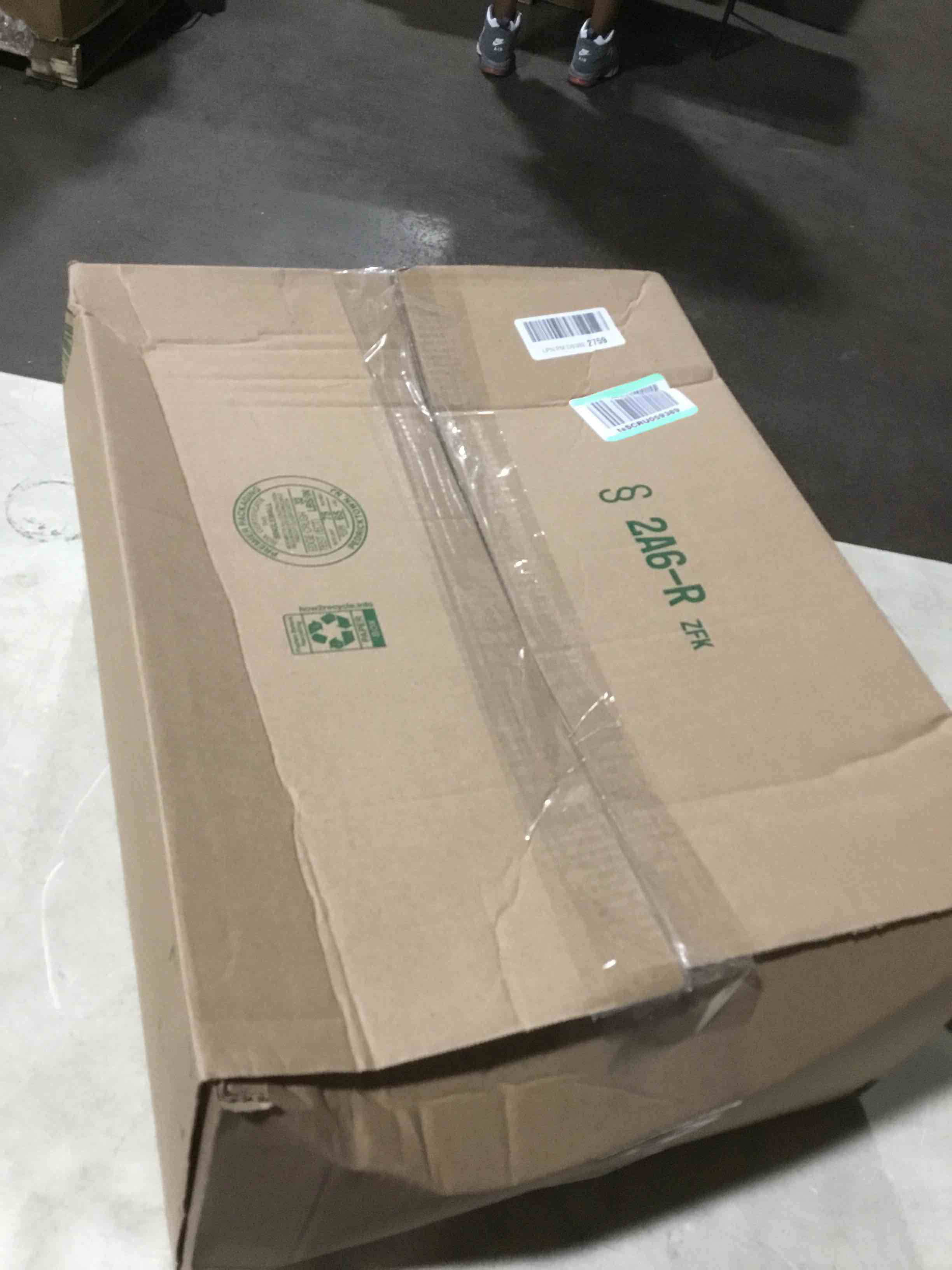 https://s3.amazonaws.com/lotting-images-prod/bidfta/TEA2188252_1745432332528.jpeg