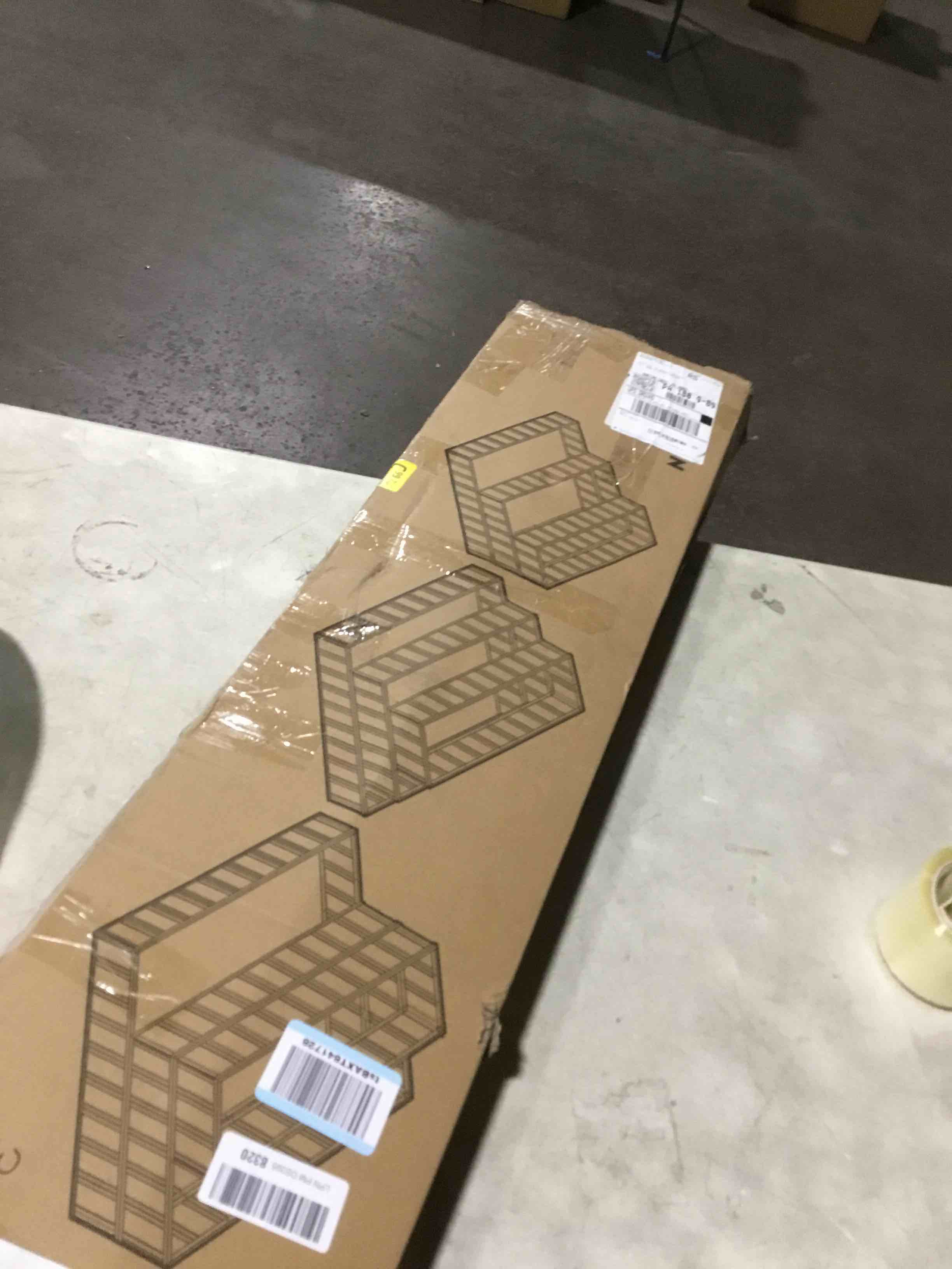 https://s3.amazonaws.com/lotting-images-prod/bidfta/TEA2188262_1745433911563.jpeg