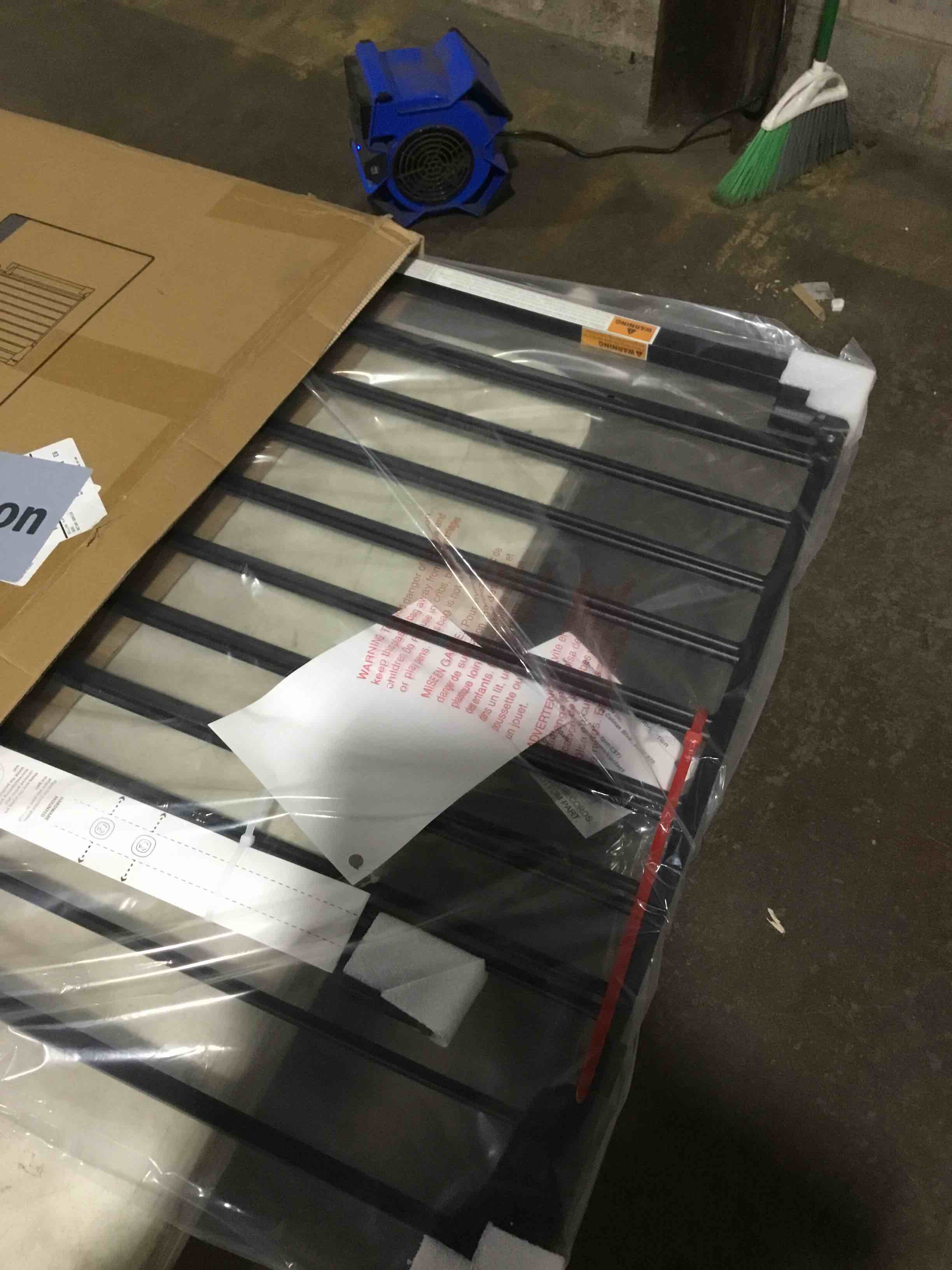 https://s3.amazonaws.com/lotting-images-prod/bidfta/TEA2188266_1745435025277.jpeg