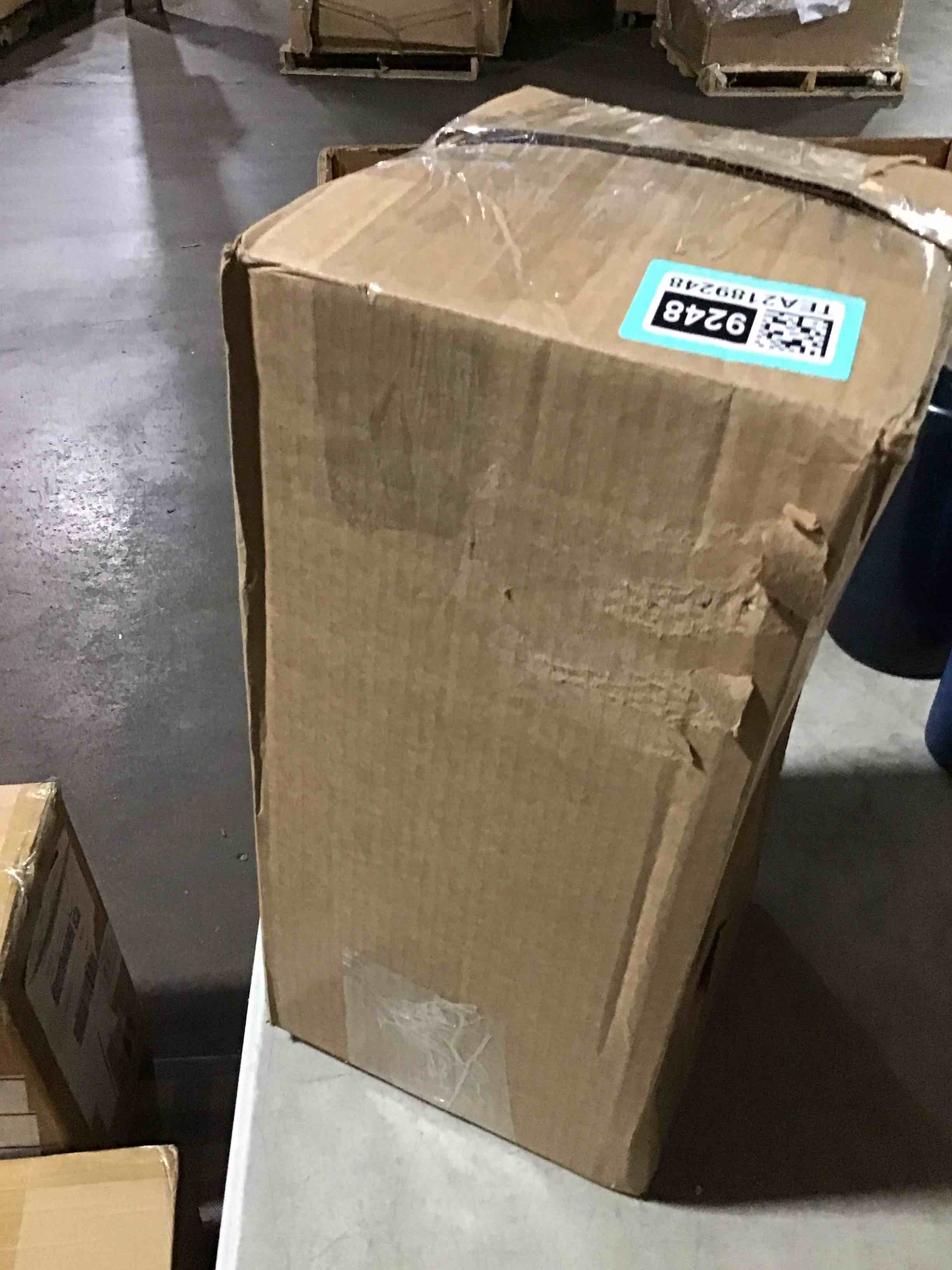 https://s3.amazonaws.com/lotting-images-prod/bidfta/TEA2189248_1755805958696.jpeg