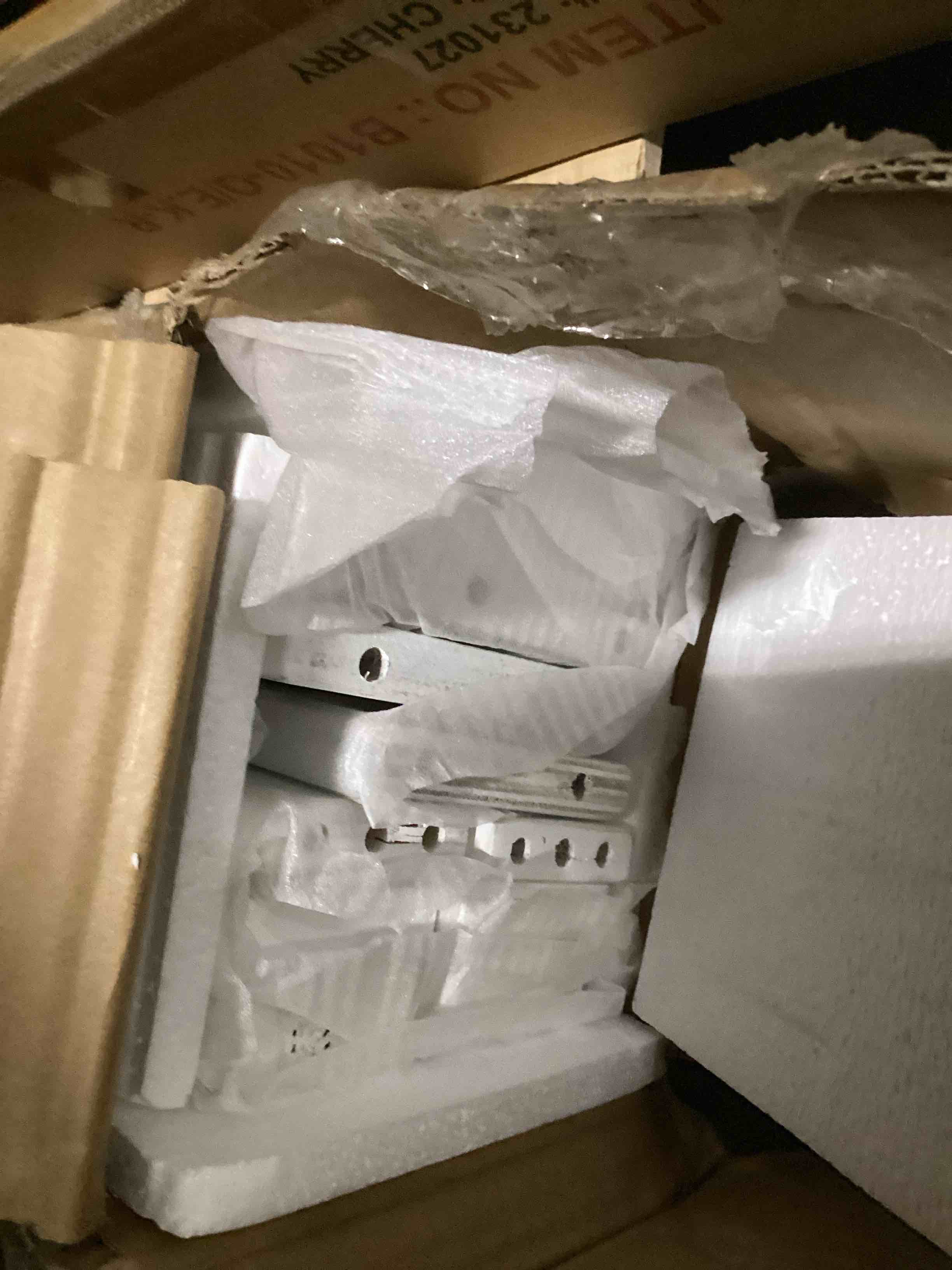 https://s3.amazonaws.com/lotting-images-prod/bidfta/TEA2193019_1755005518968.jpeg