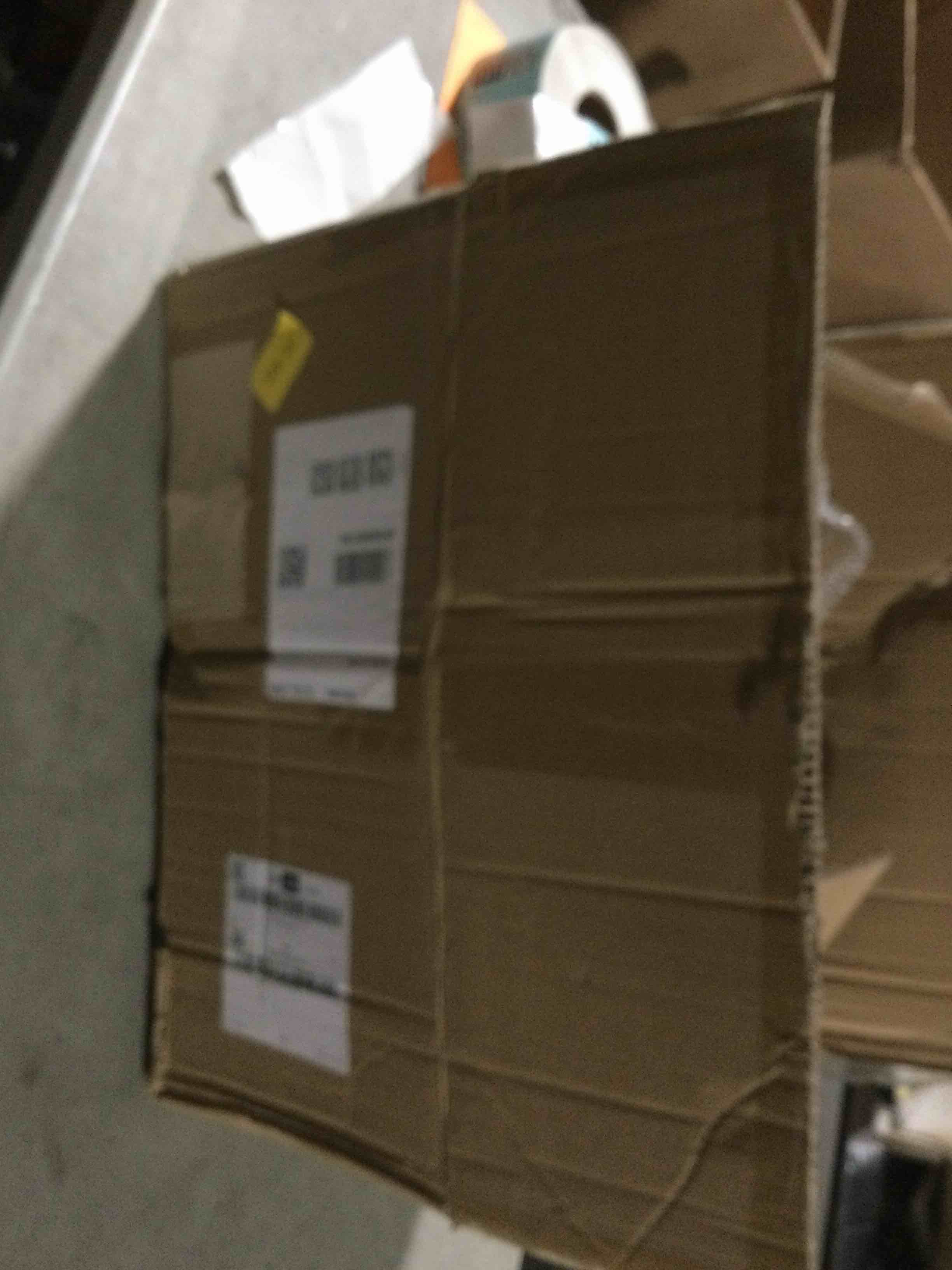 https://s3.amazonaws.com/lotting-images-prod/bidfta/TEA2194172_1746118869801.jpeg