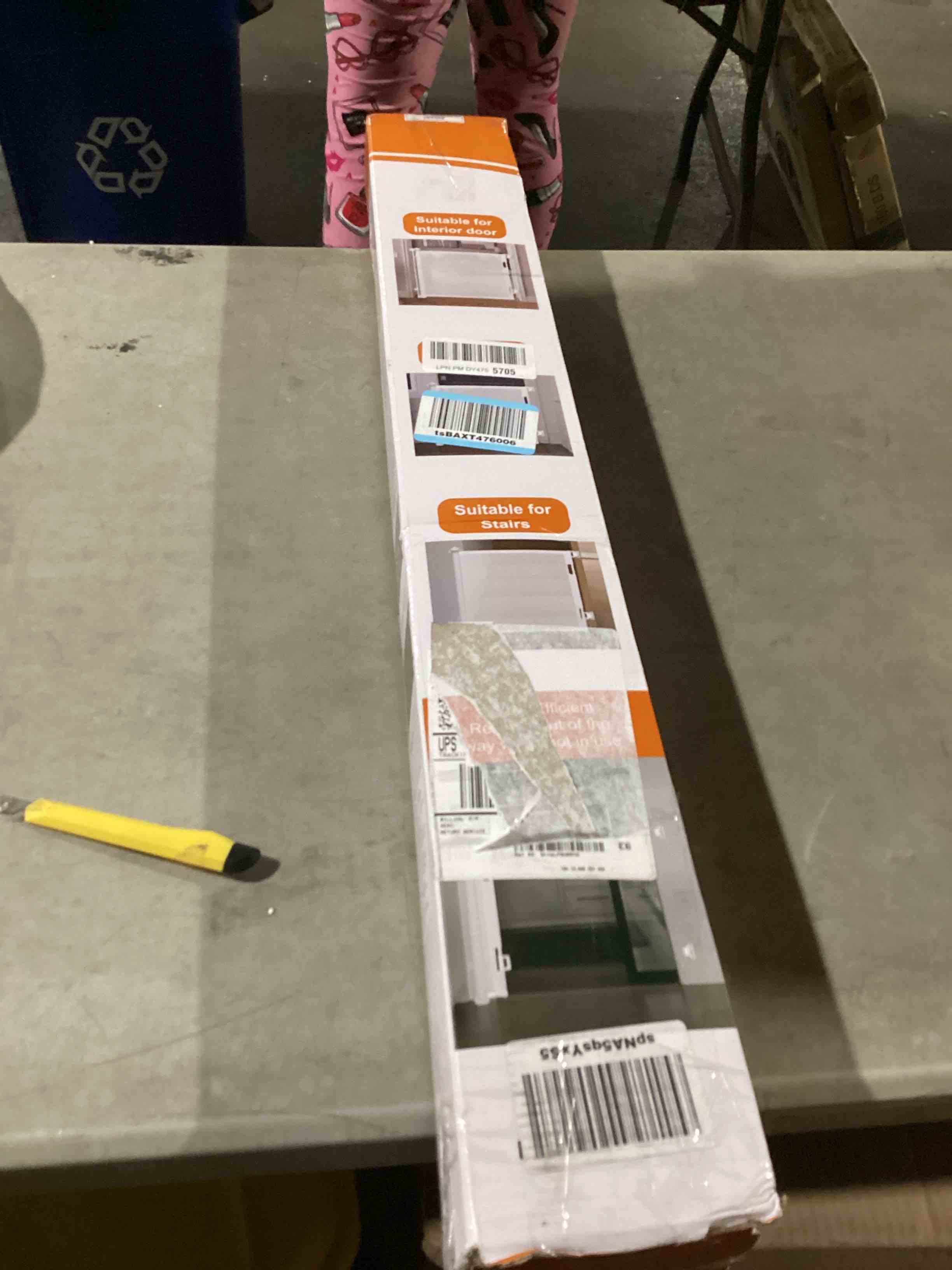 https://s3.amazonaws.com/lotting-images-prod/bidfta/TEA2194677_1747406667319.jpeg